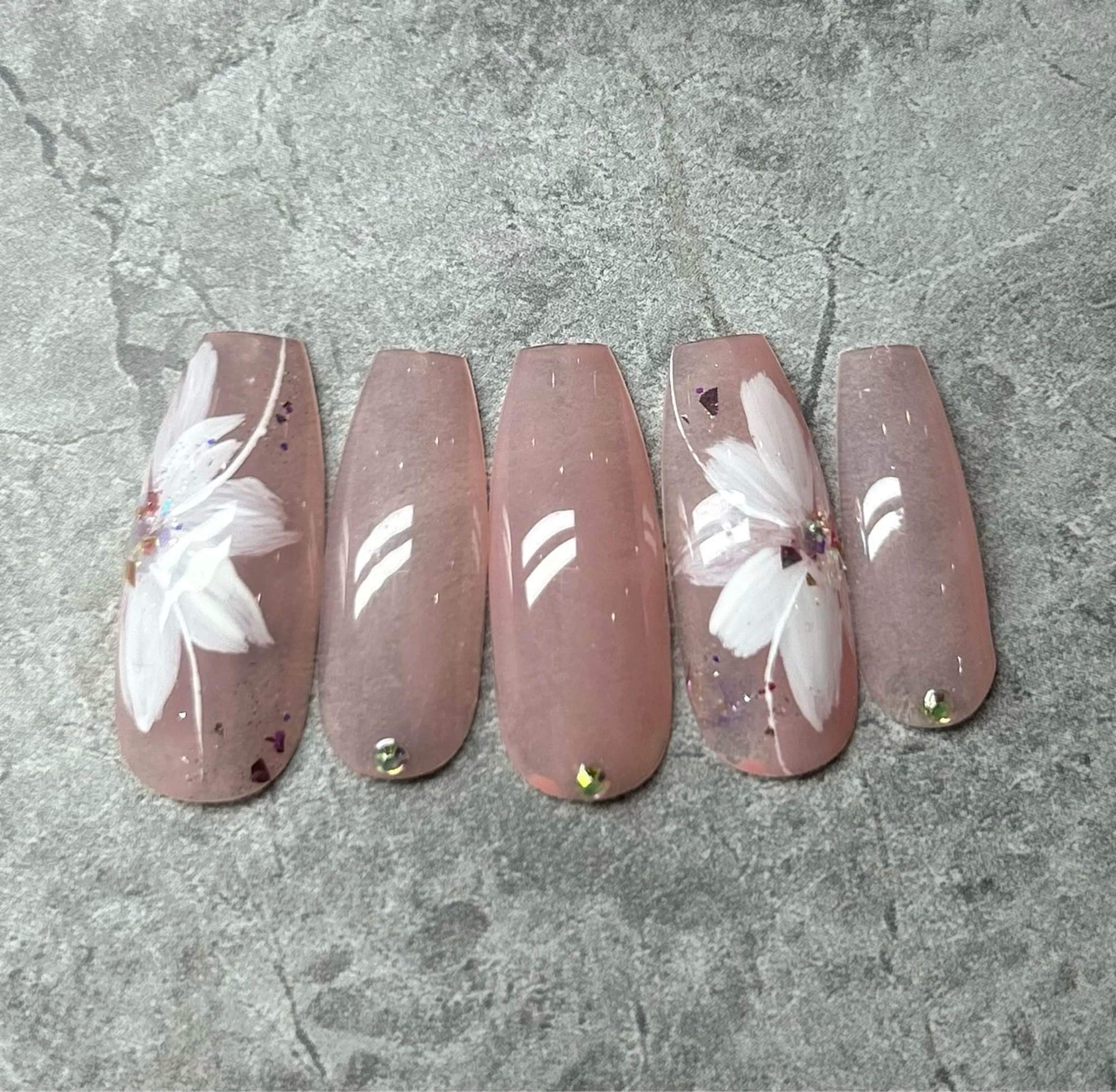 【アート２本】ハンドorフット マグネット☆ラメ☆カラー☆¥4400※オフなし、パーツ代別途の写真