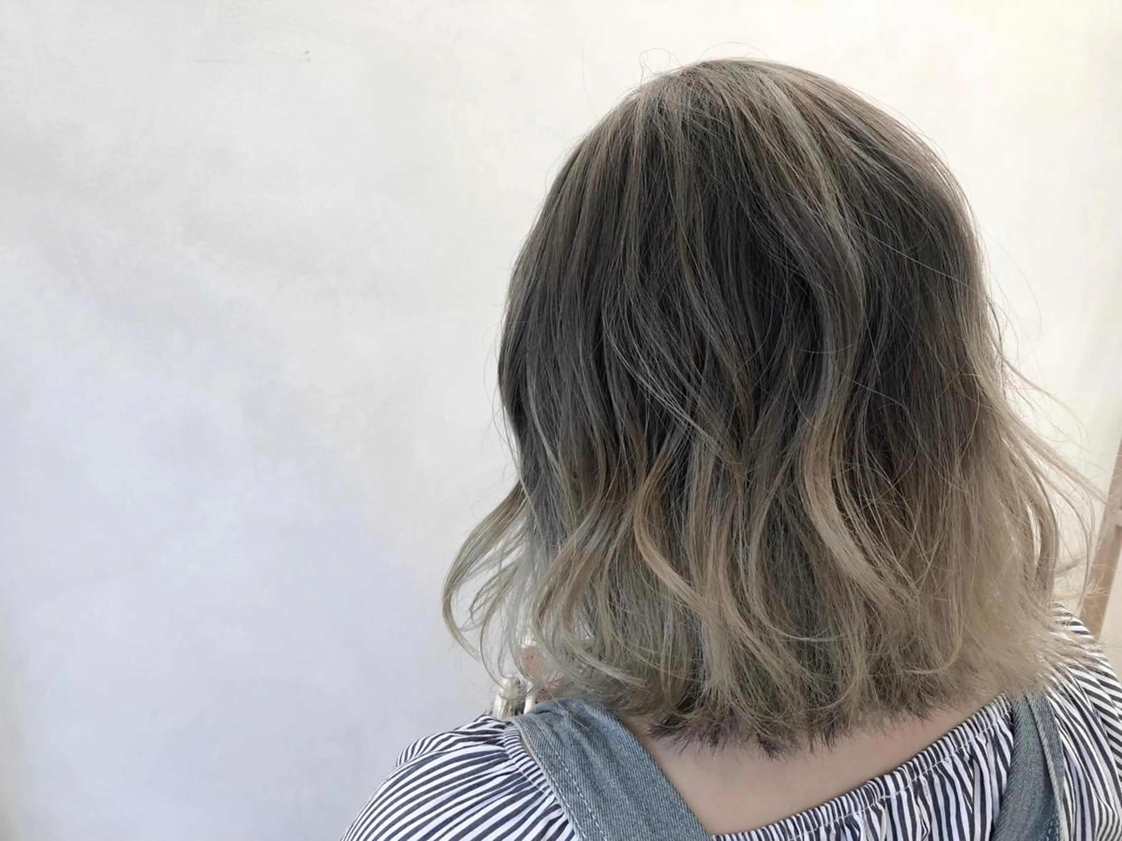 ミディアム カラー グラデーションカラー 外国人風カラー ヘアカラー いしだ みさきのヘアスタイル