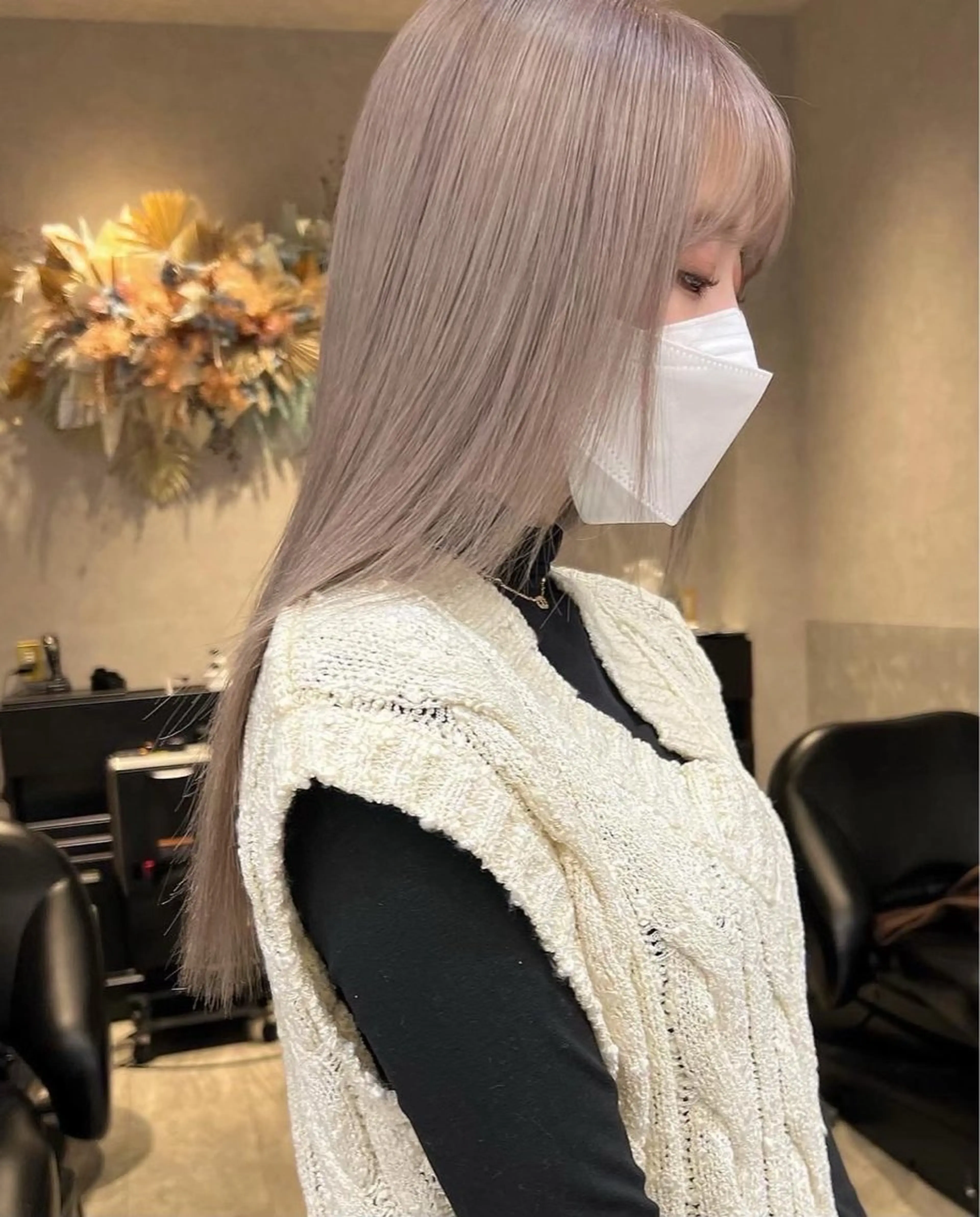 ロング ヘアカラー イウラ ショウヤのヘアスタイル