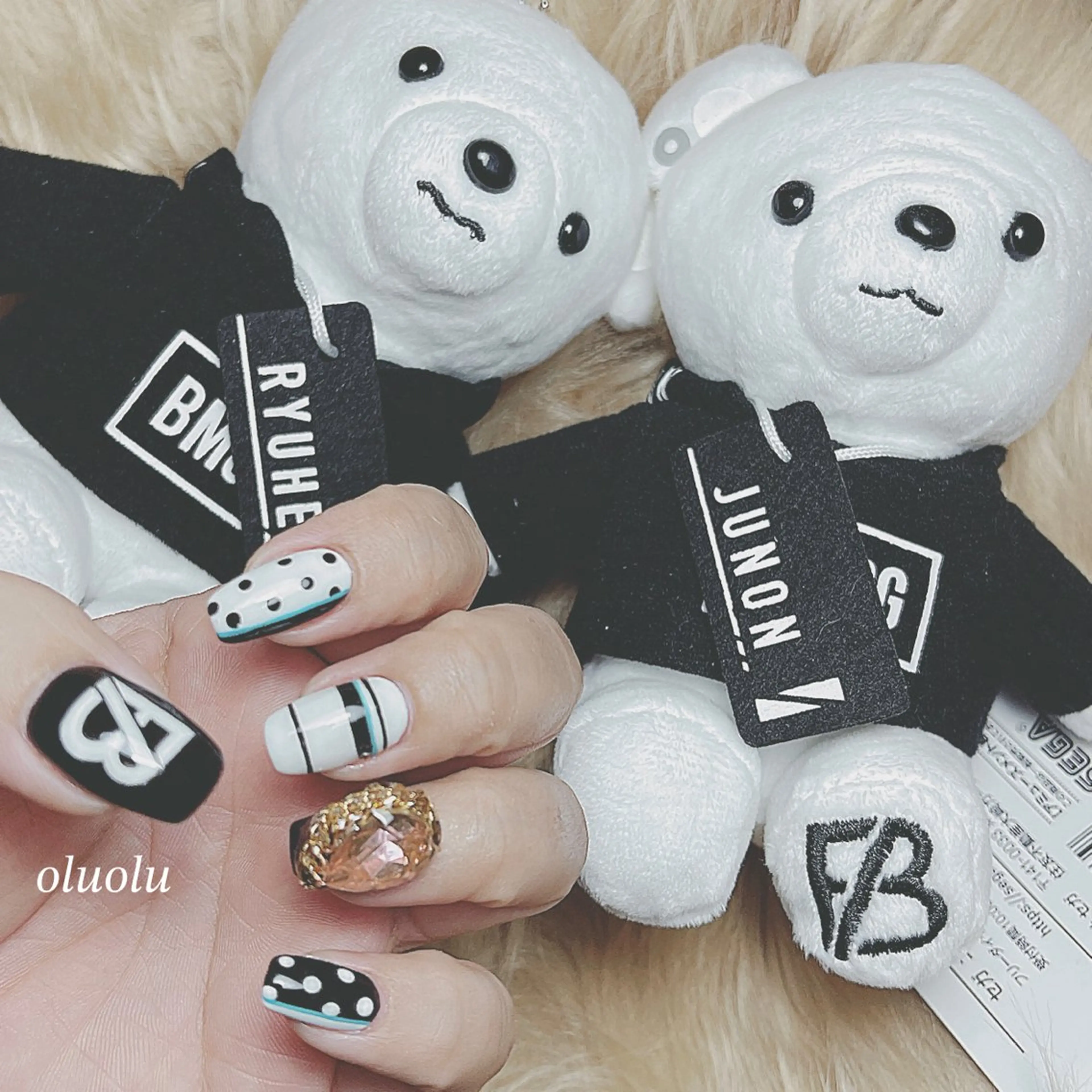 ネイル アートネイル ドット フットネイル ハンドネイル 大村 紬華のネイルデザイン