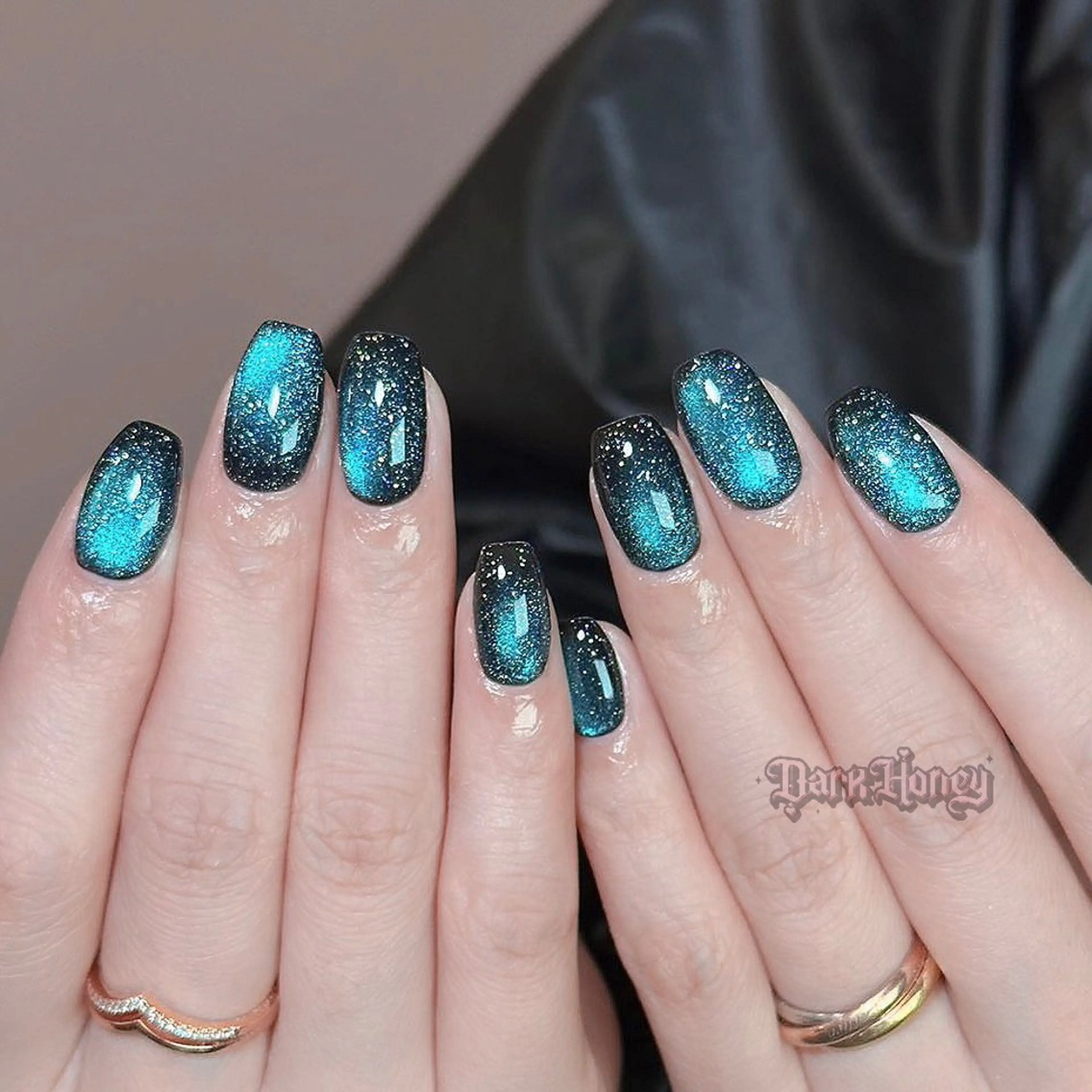 ネイル ハンドネイル Dark Honey Susuのネイルデザイン