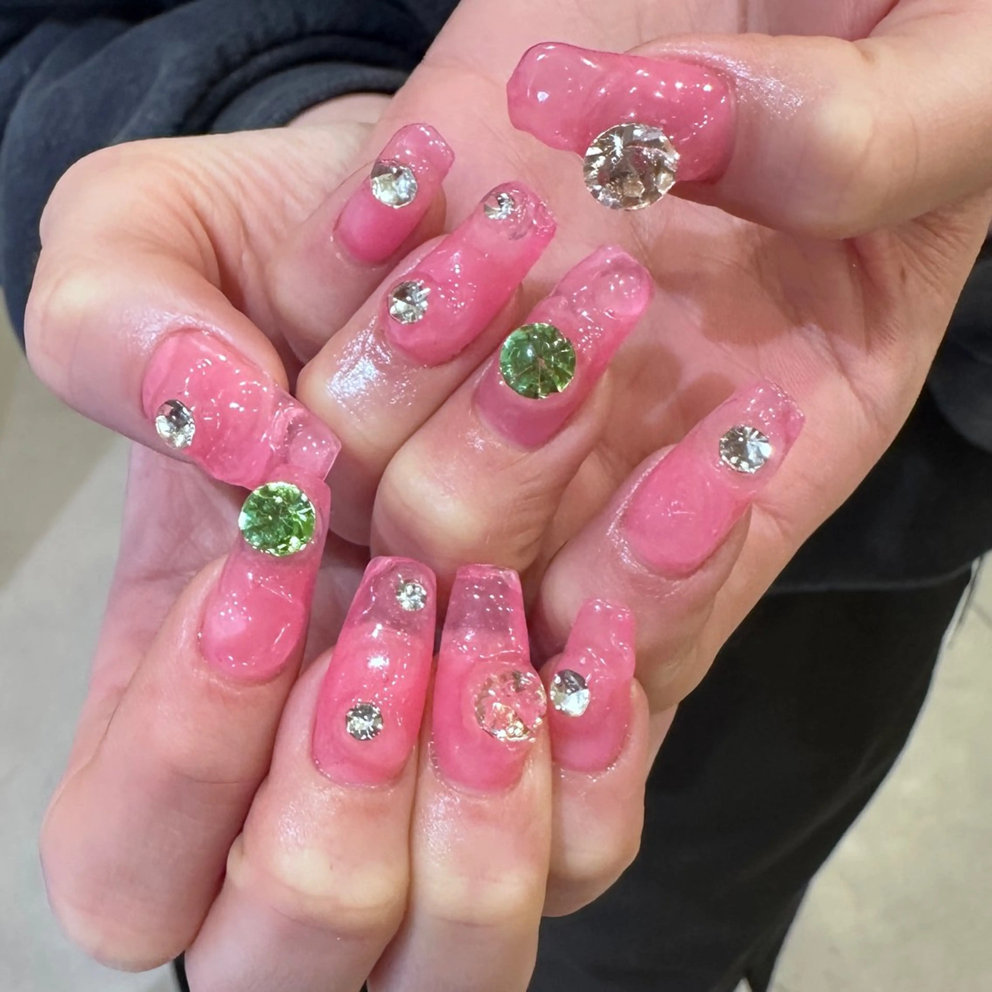 ネイル ハンドネイル 👽個性派ネイル🎀 komachiのヘアスタイル