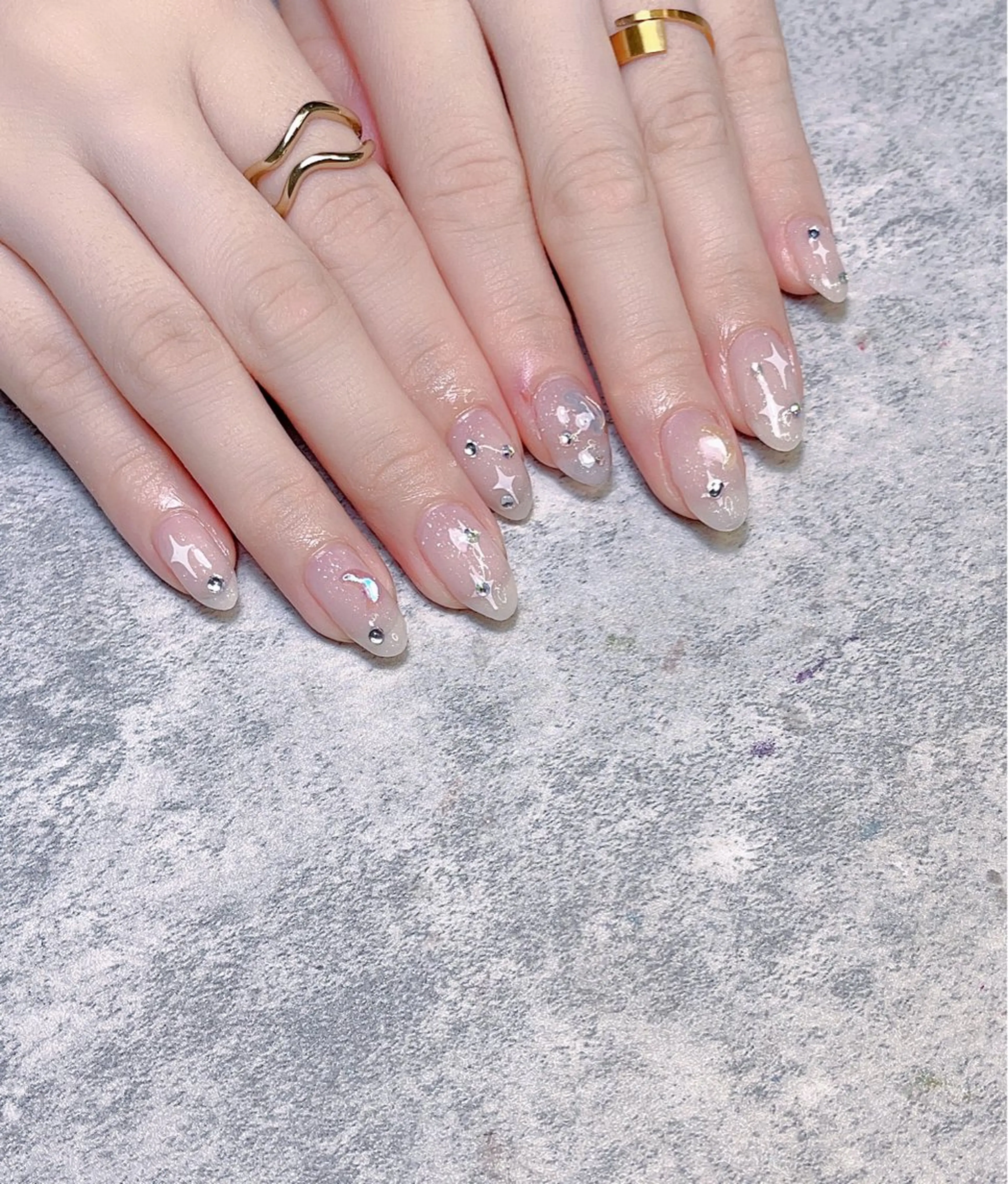 ミディアム めぐみのネイルサロン 惠のネイルデザイン