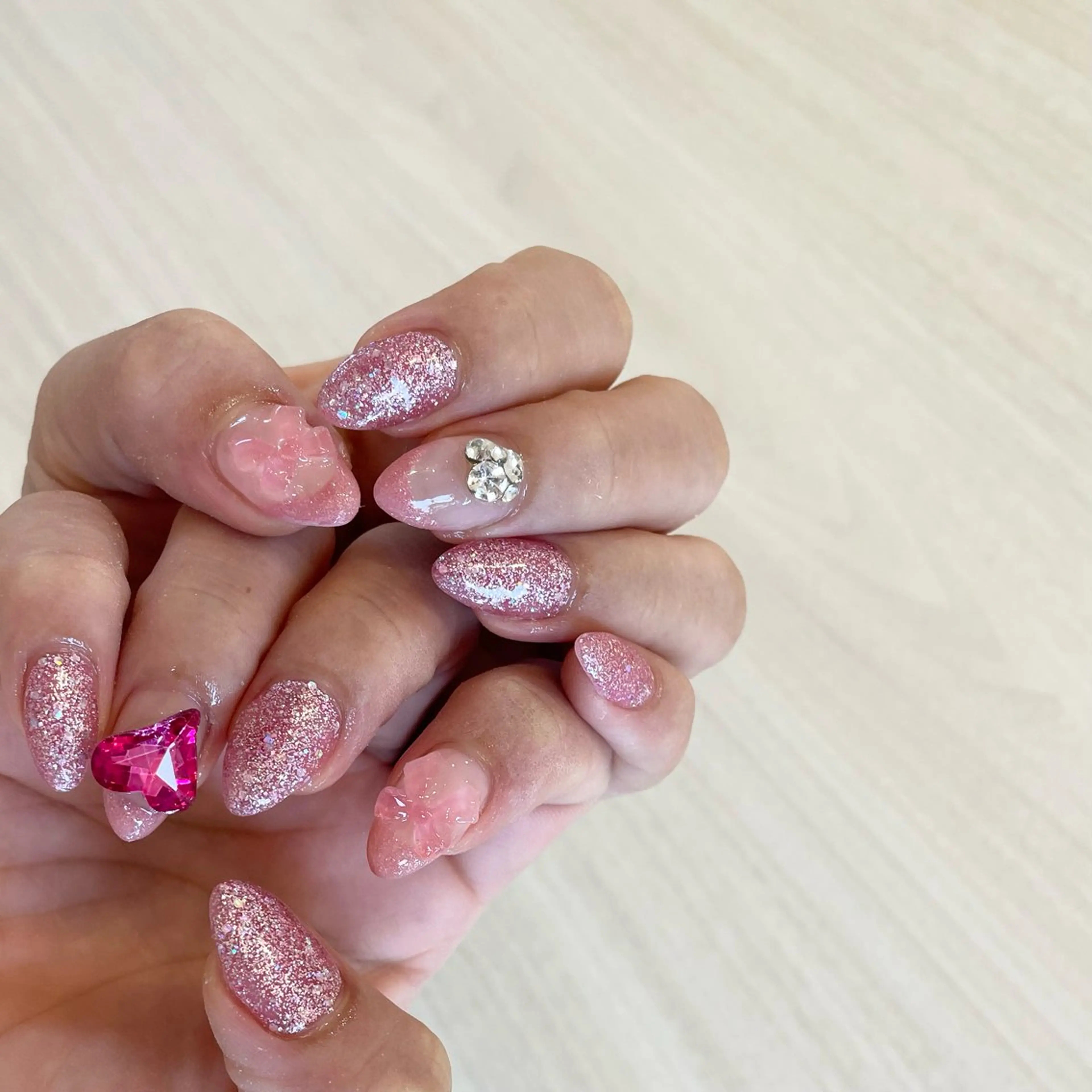 ネイル Nail Salon Gummi.のネイルデザイン