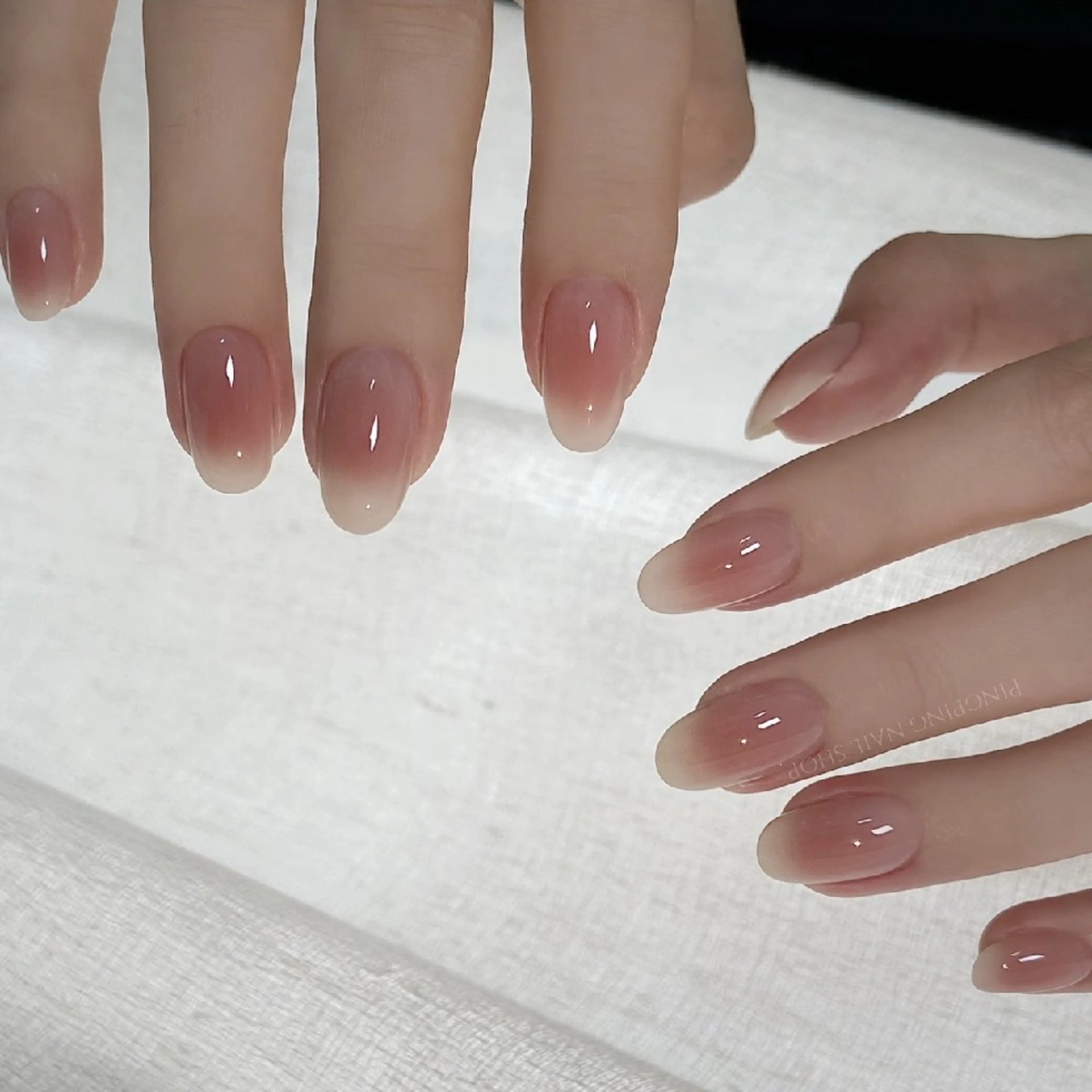 ネイル ハンドネイル B&B  Nail のネイルデザイン