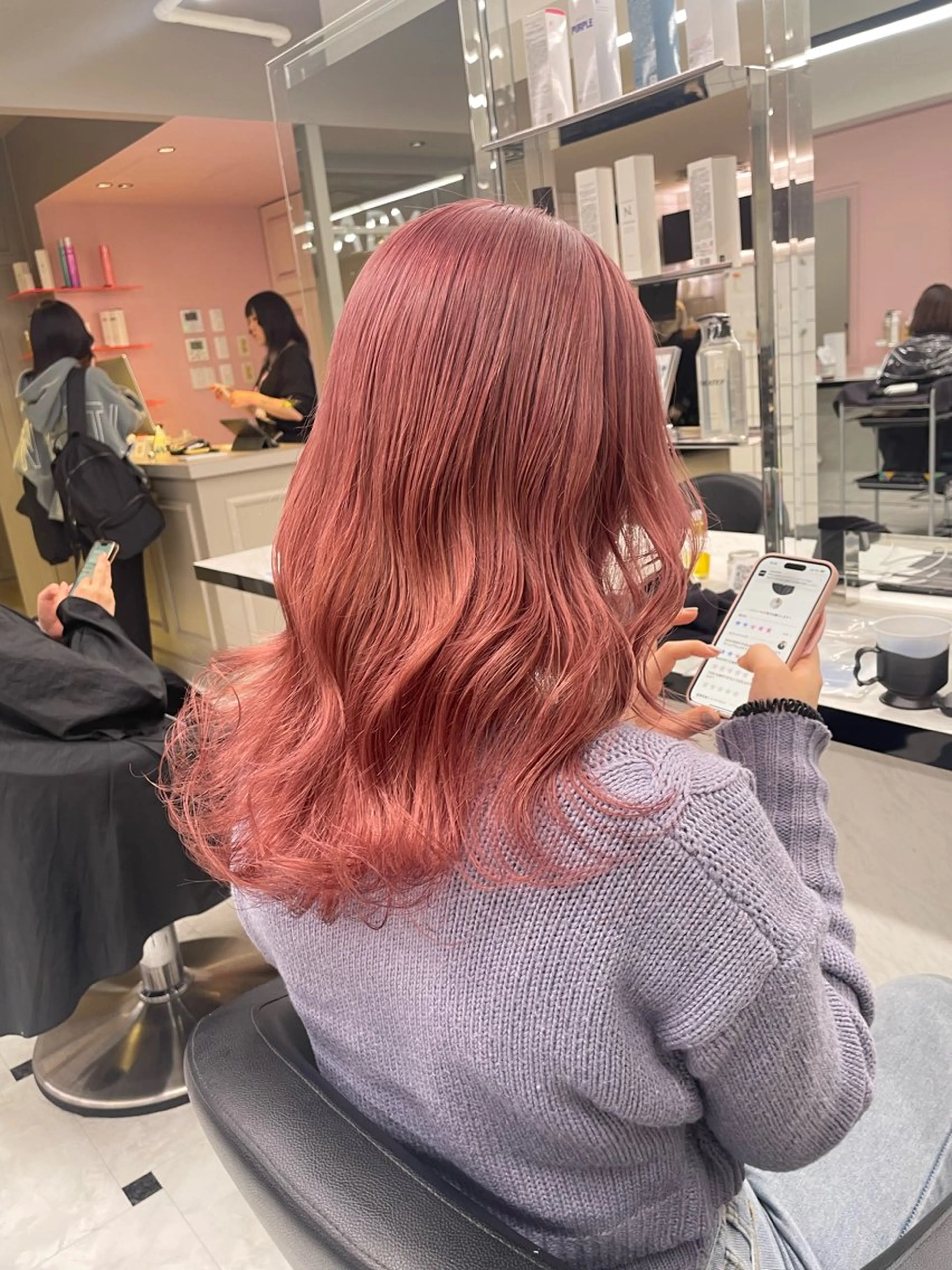 ロング カラー ヘアアレンジ ブリーチ ダブルカラー ピンクカラー ヘアカラー ピンク・ベージュ🩰 カラー🫧とらのヘアスタイル