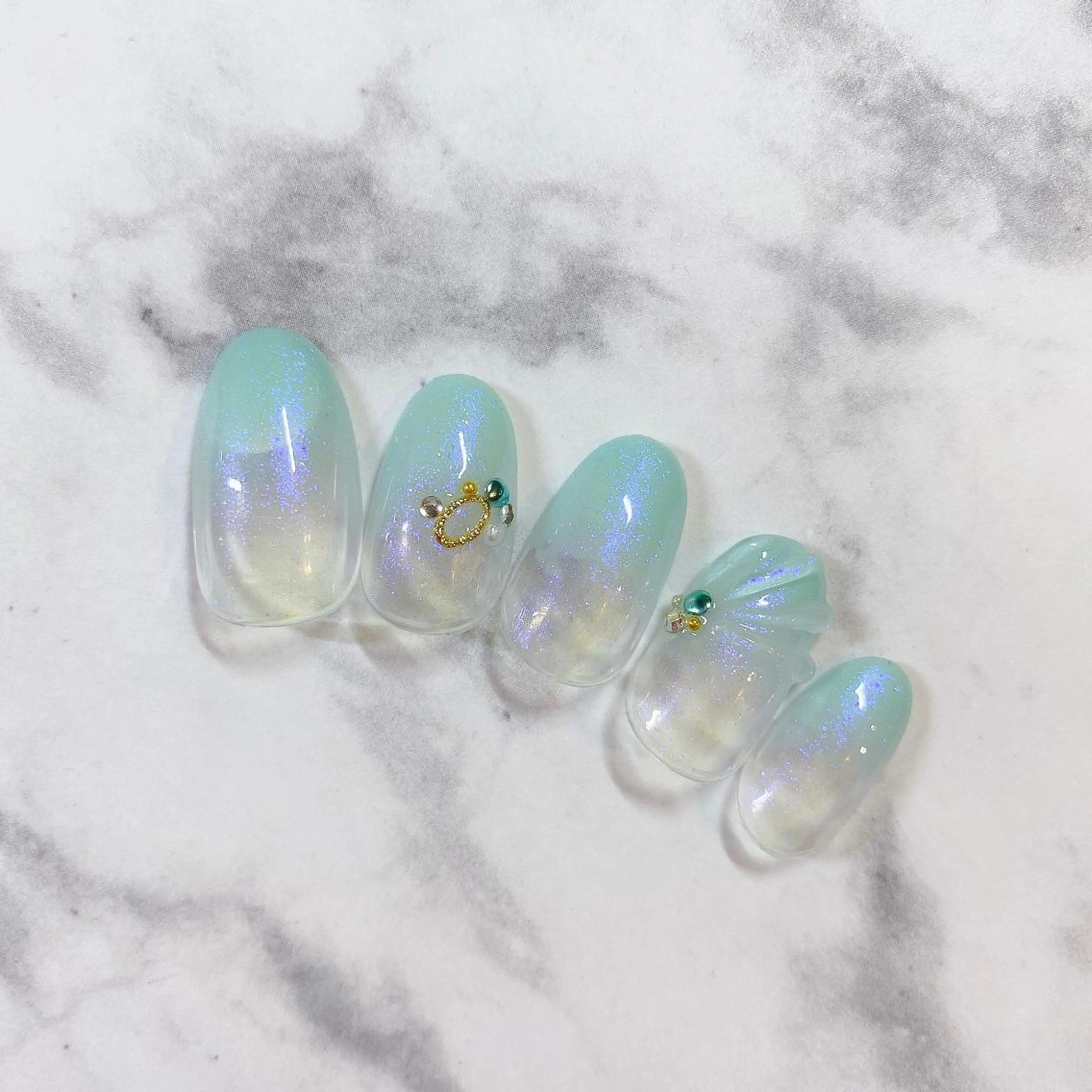 ネイル ISHIHARA KANAのネイルデザイン