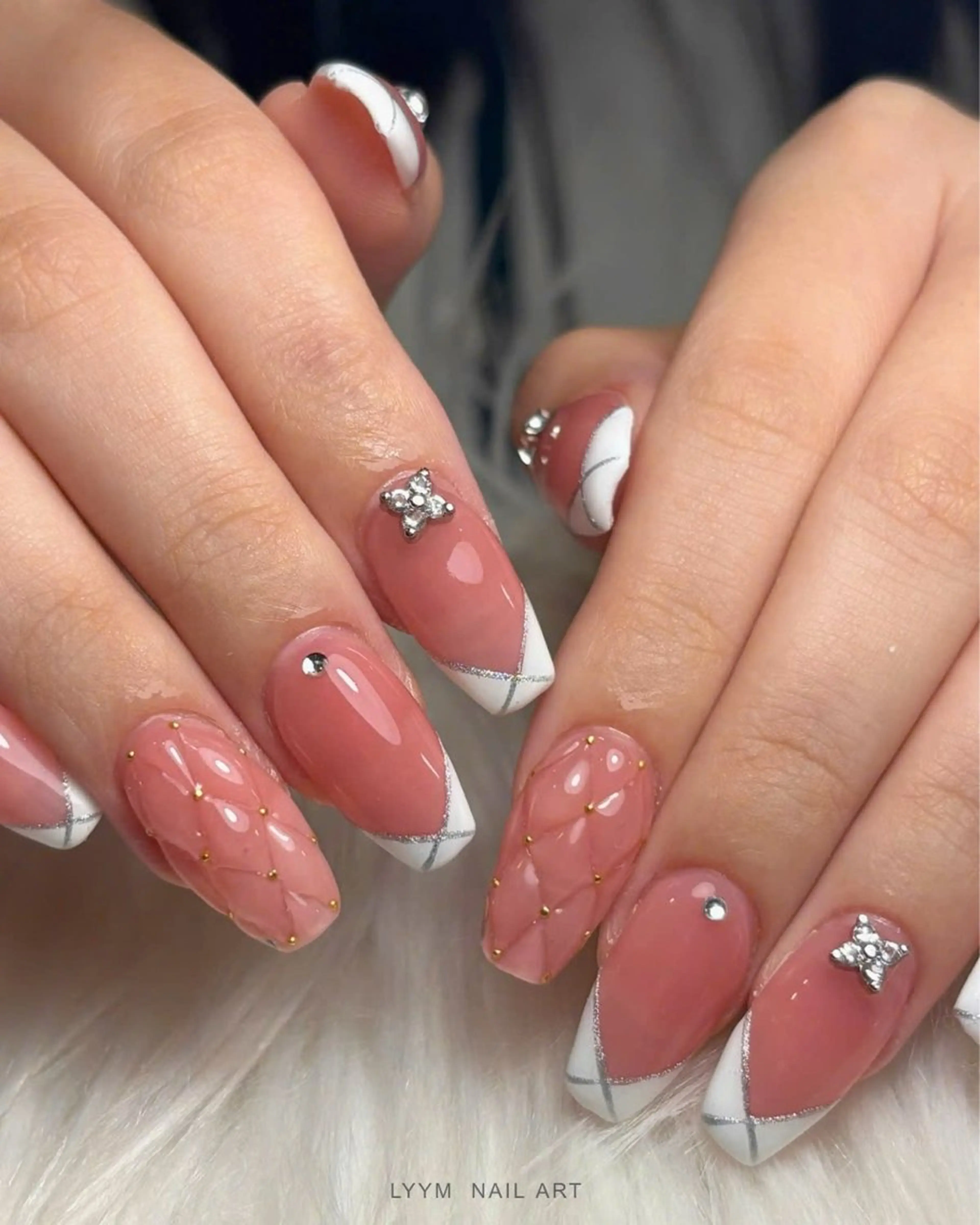 ネイル フレンチネイル 韓国ネイル オフィスネイル ピンク ワンホンネイル ハンドネイル LYYM Salonのネイルデザイン