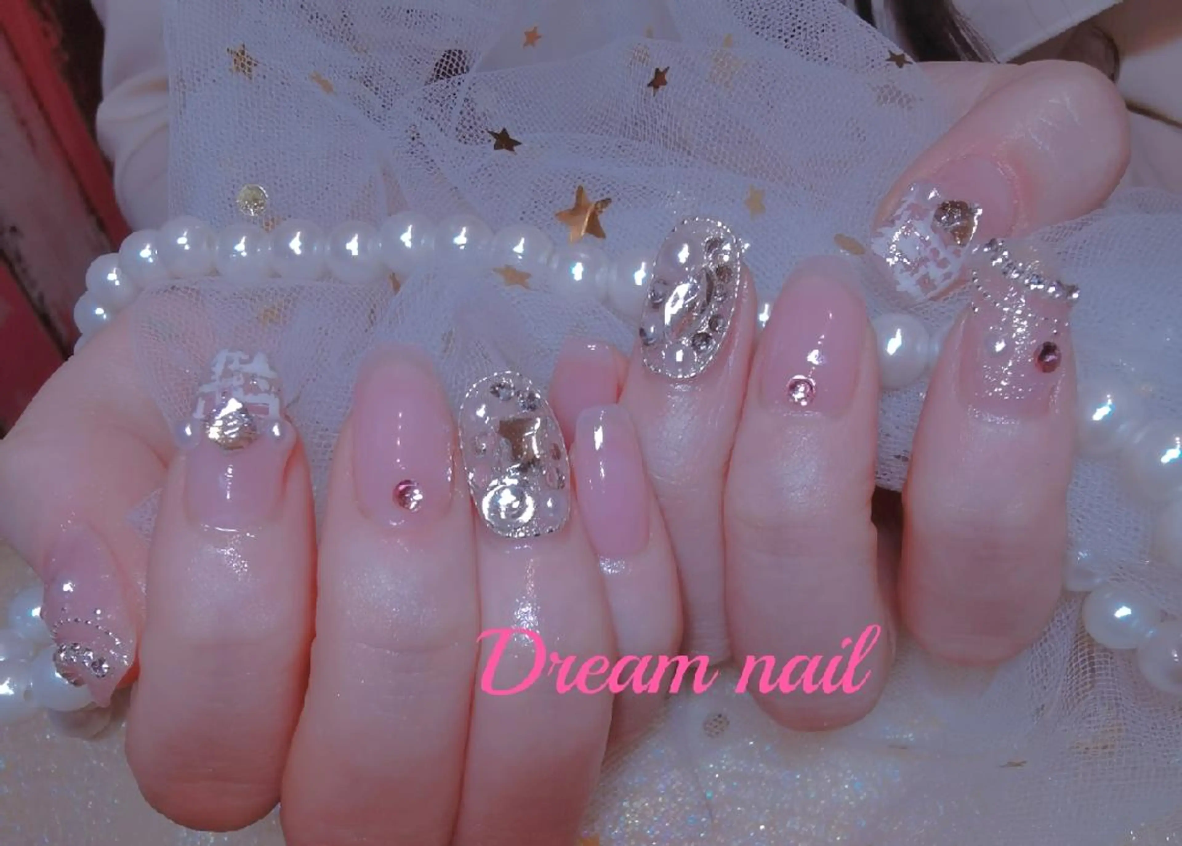 ミディアム ネイル 韓国風ヘア キラキラネイル 韓国ネイル ツイードネイル ハンドネイル ネイリストゆか💅 長さだし、深爪矯正のネイルデザイン