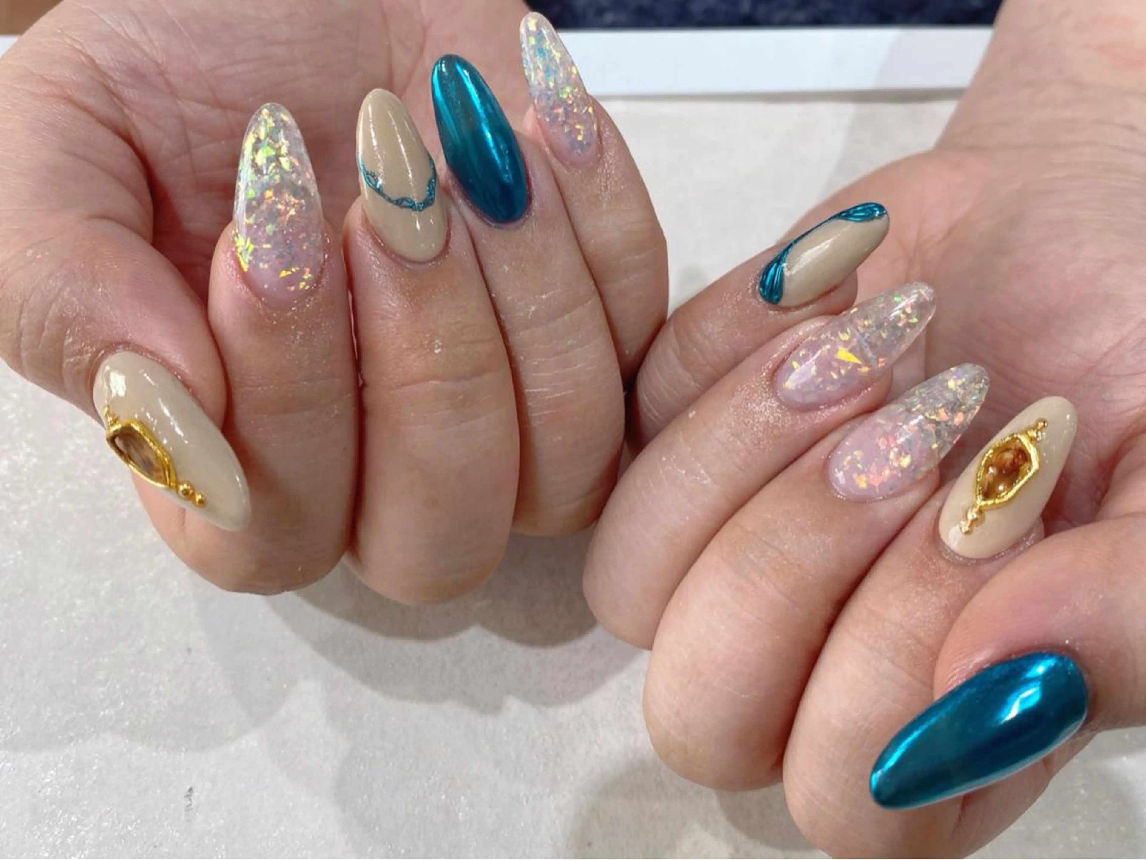 ミディアム ハンドネイル Nail  R💫 naoのネイルデザイン