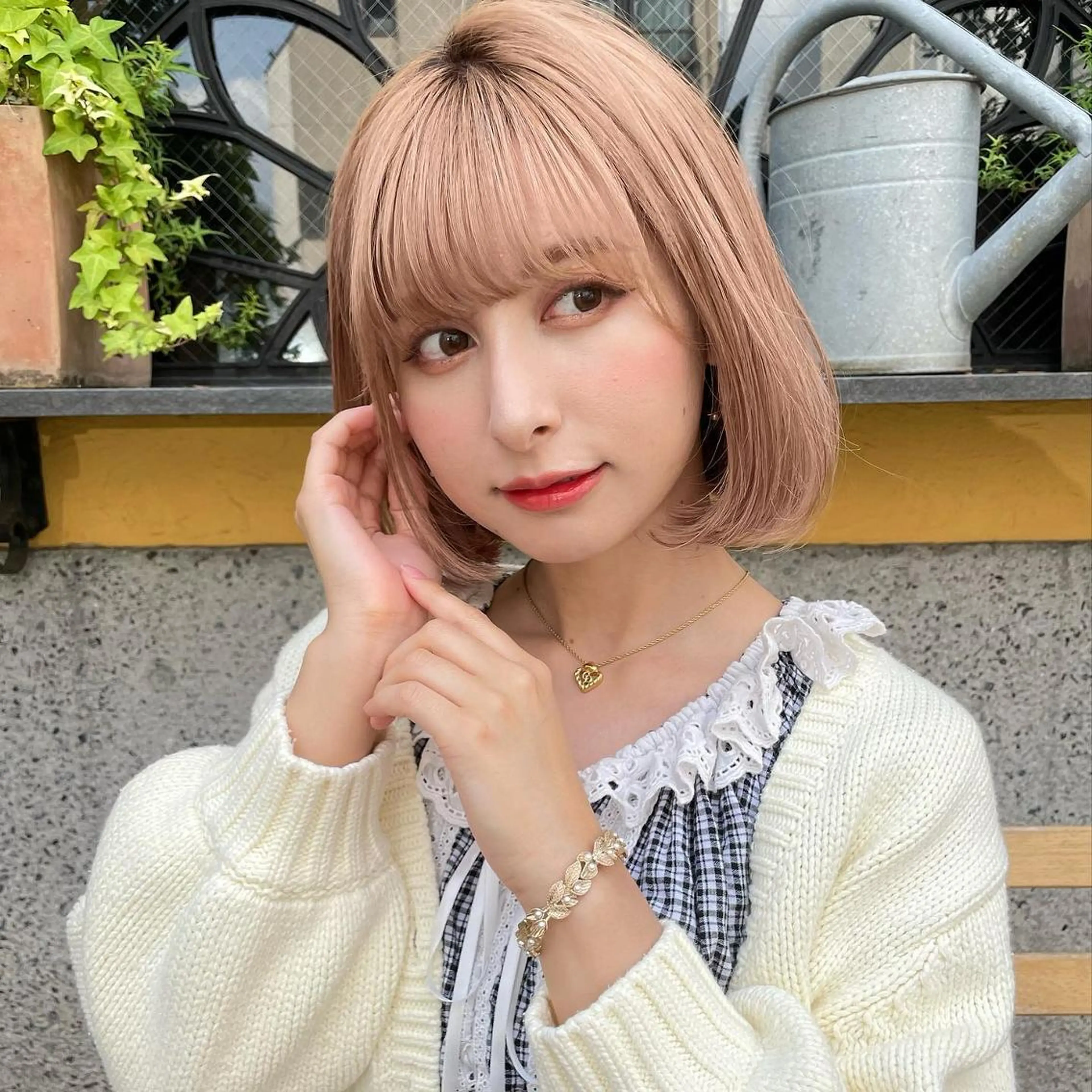 ミディアム カラー ヘアアレンジ ベージュカラー ハイライトカラー ラベンダーカラー ミルクティーベージュ ボブ 韓国/髪質改善💘 櫻井かれんのヘアスタイル