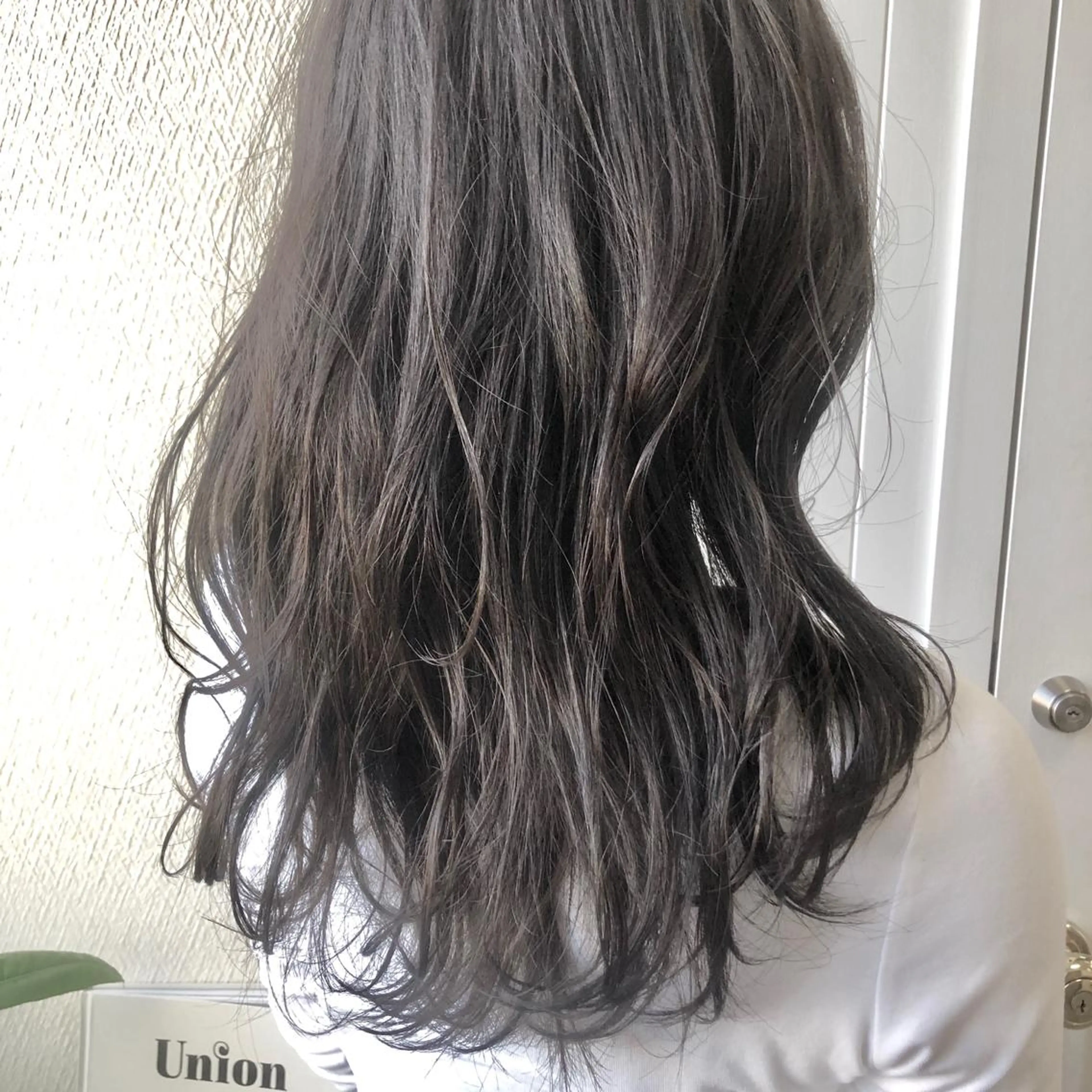 セミロング カラー ハイライトカラー ハイライト ヘアカラー トリートメント 江上拓郎/ショート /酸性ストレートのヘアスタイル