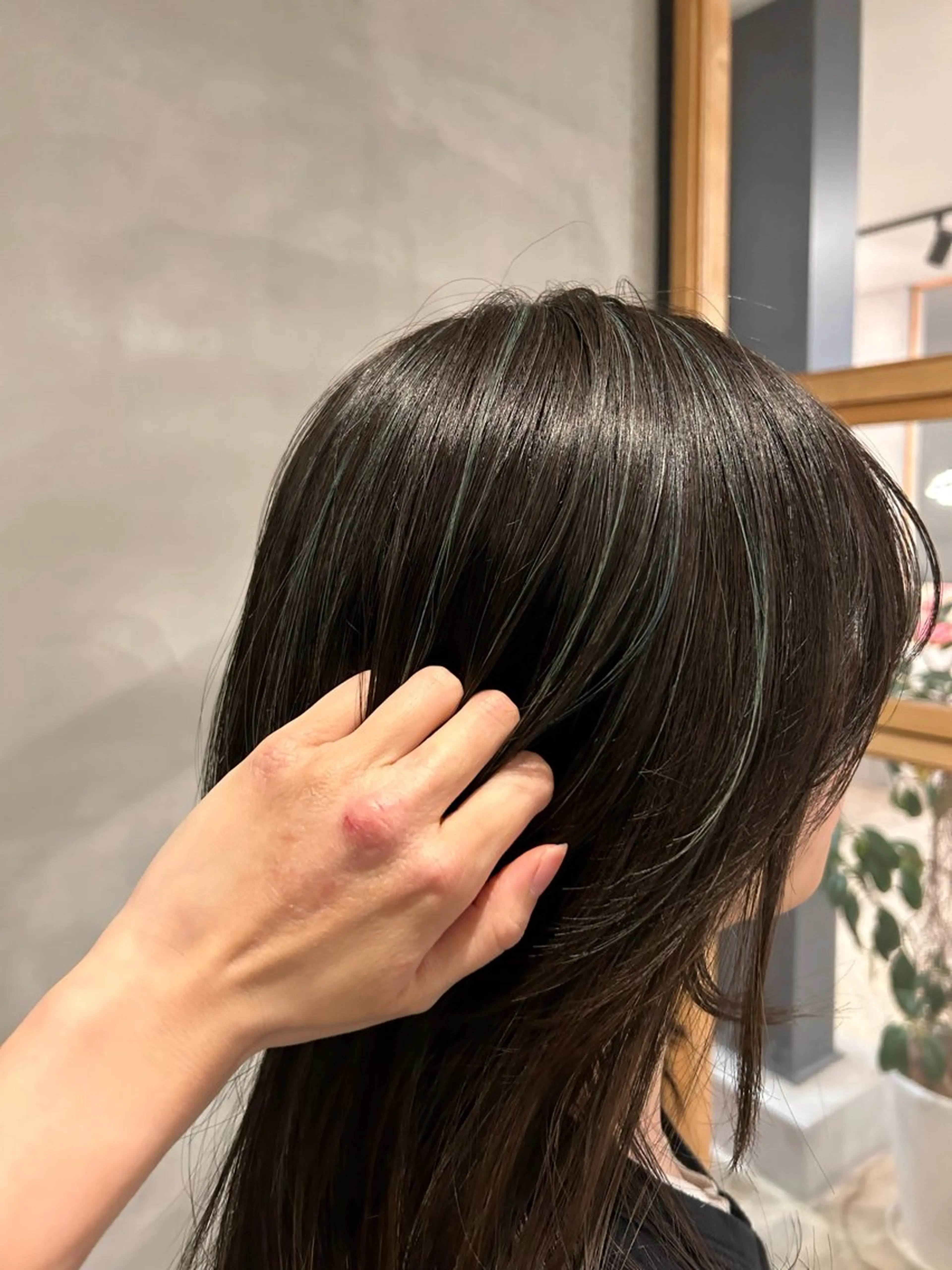 セミロング hale所属・hale airiのヘアスタイル