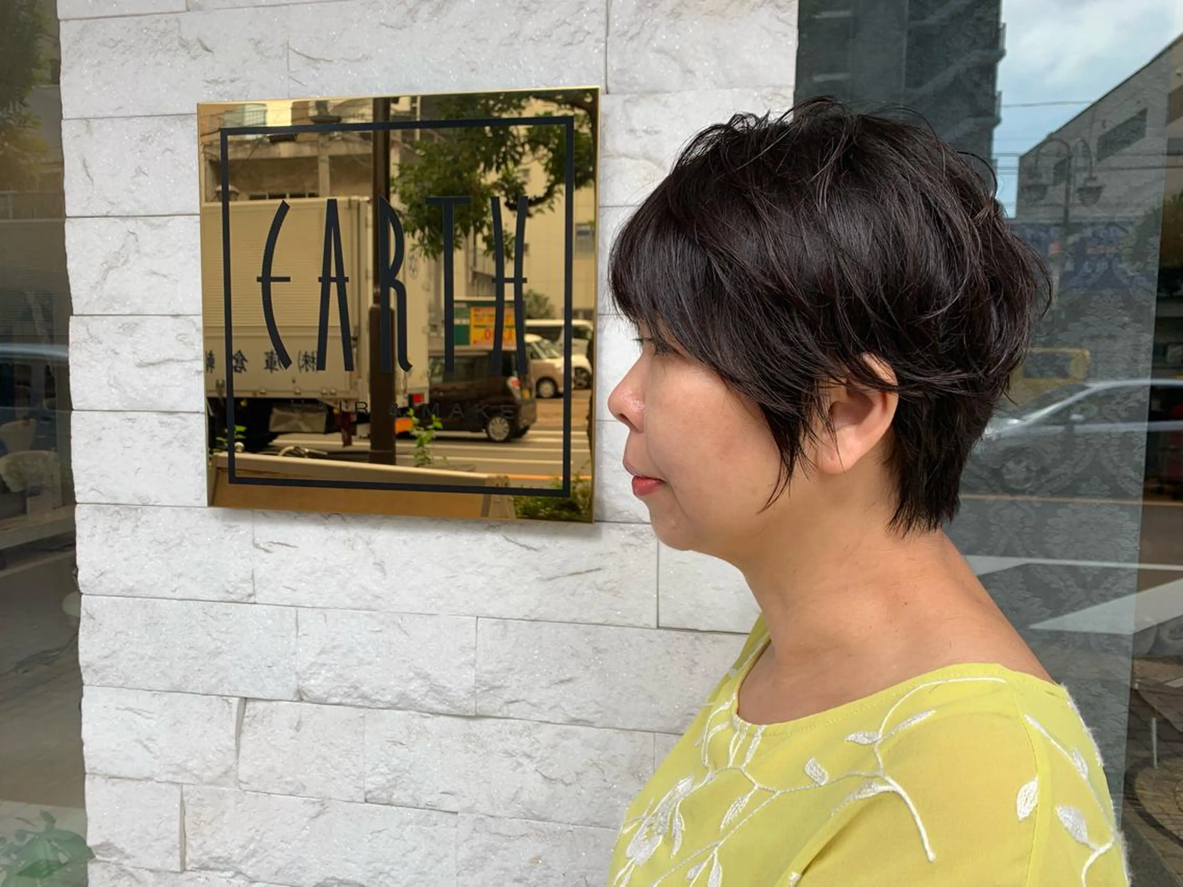 ショート カラー パーマ ヘアアレンジ EARTH葛西所属・葛西 縮毛矯正のプロ ブリーチ矯正 青木俊のヘアスタイル