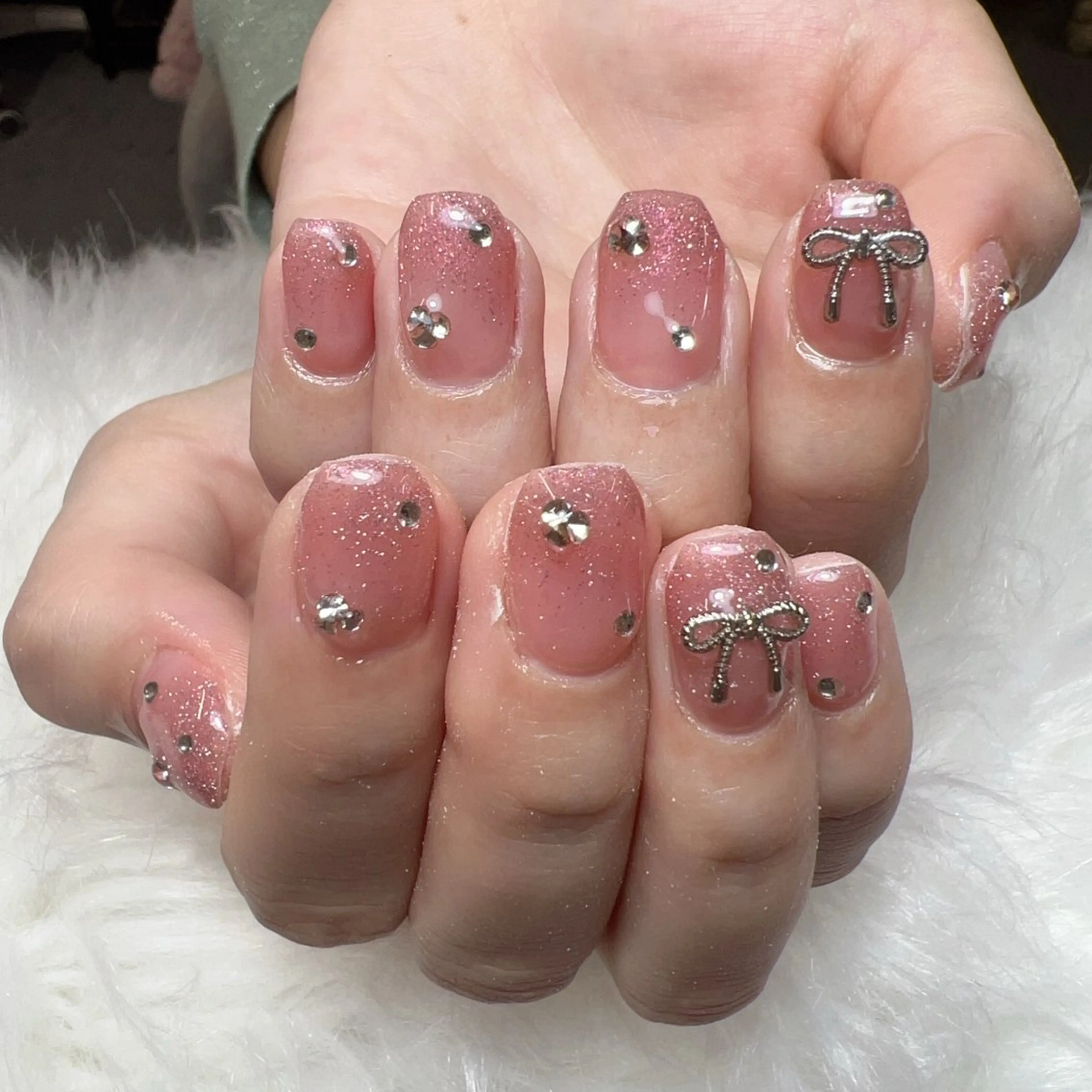 ネイル ハンドネイル 🎀nana🫧 ワンホンネイル🎀のネイルデザイン