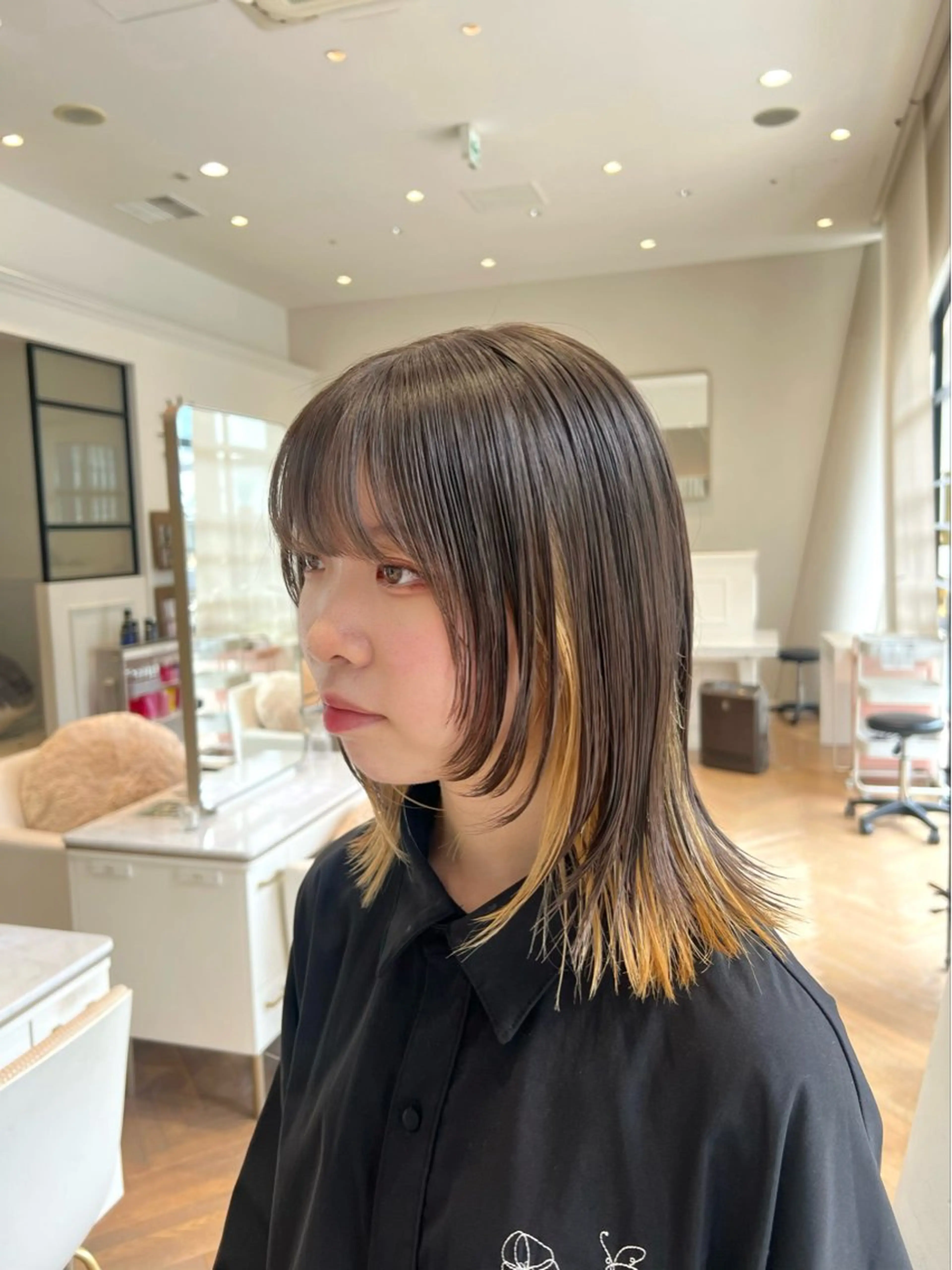 ミディアム カラー レイヤーカット カット 似合わせ/レイヤー 💟SAEのヘアスタイル