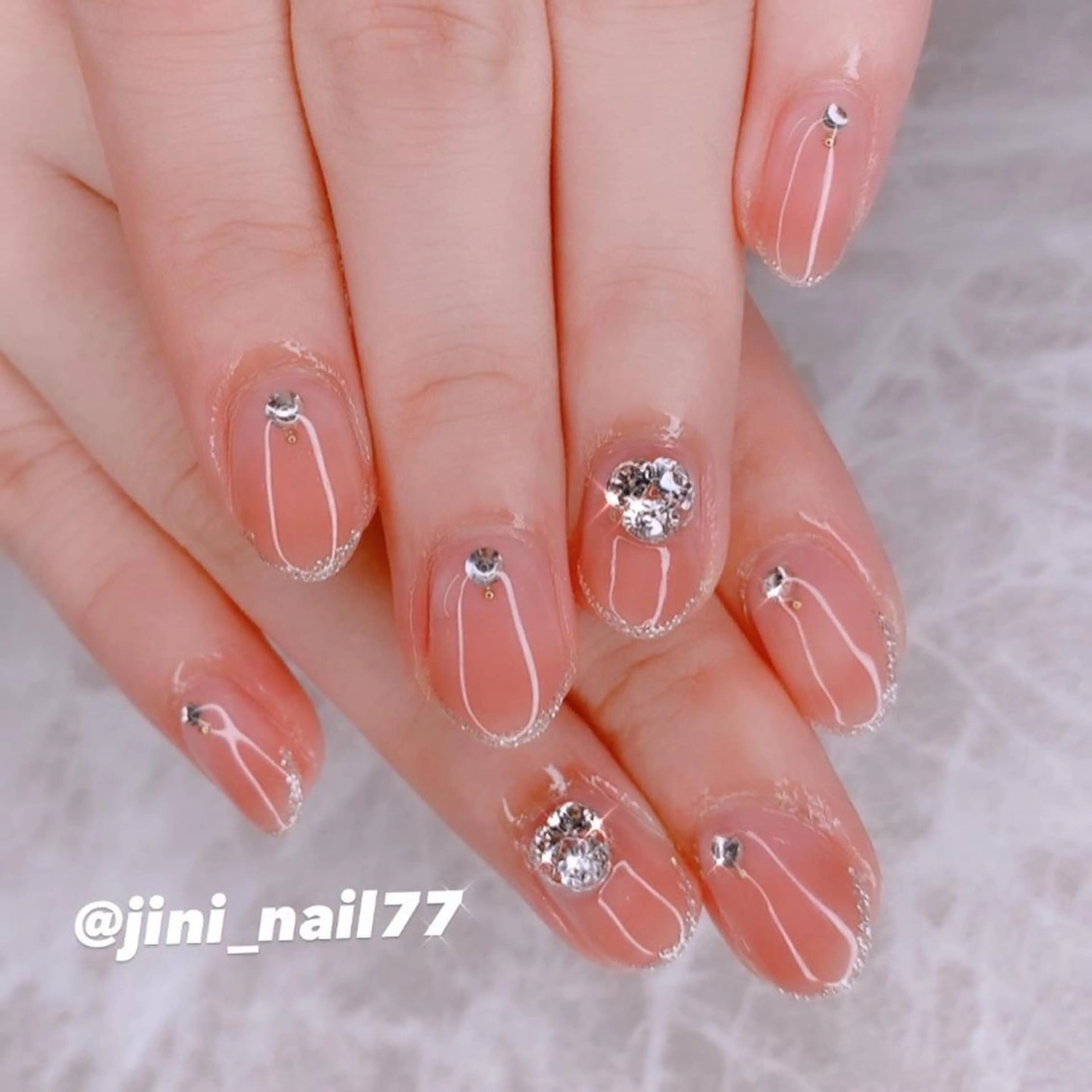 ネイル JINI NAIL所属・ジニ ネイルのネイルデザイン