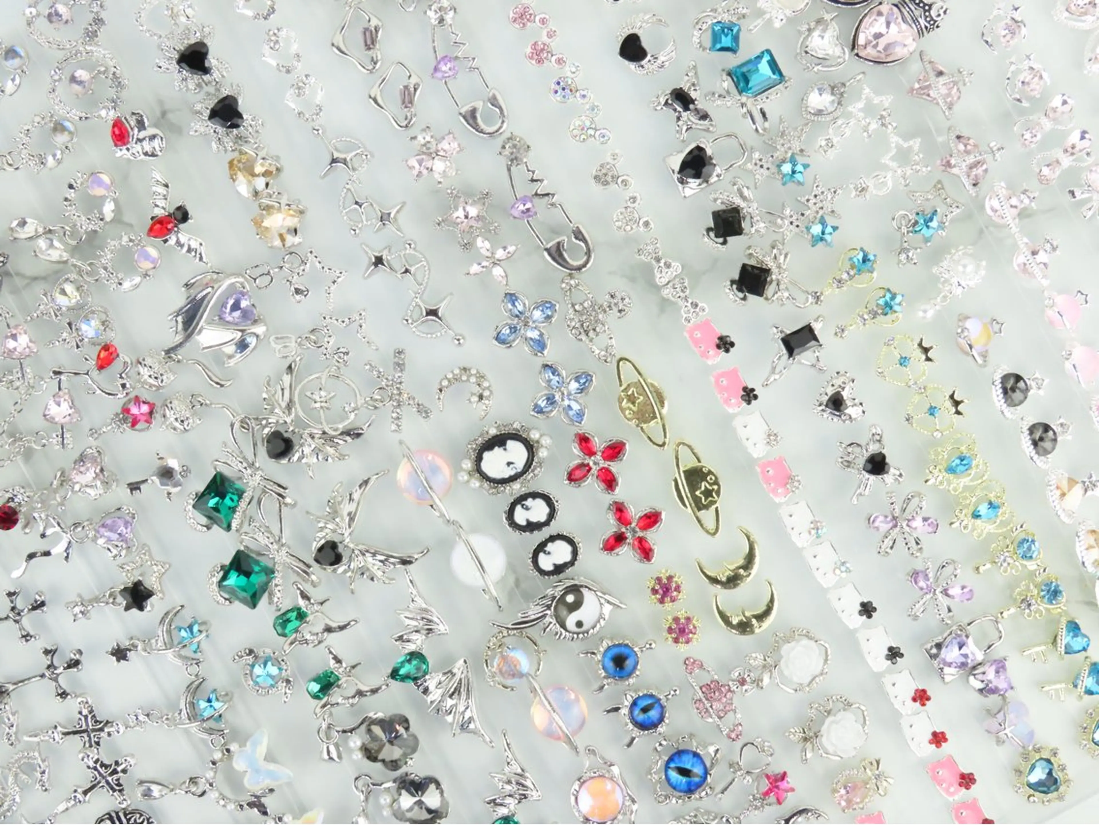 ネイル BambooBliss ネイルサロン　池袋東口店所属・BAMBOO BLISS東池袋のネイルデザイン