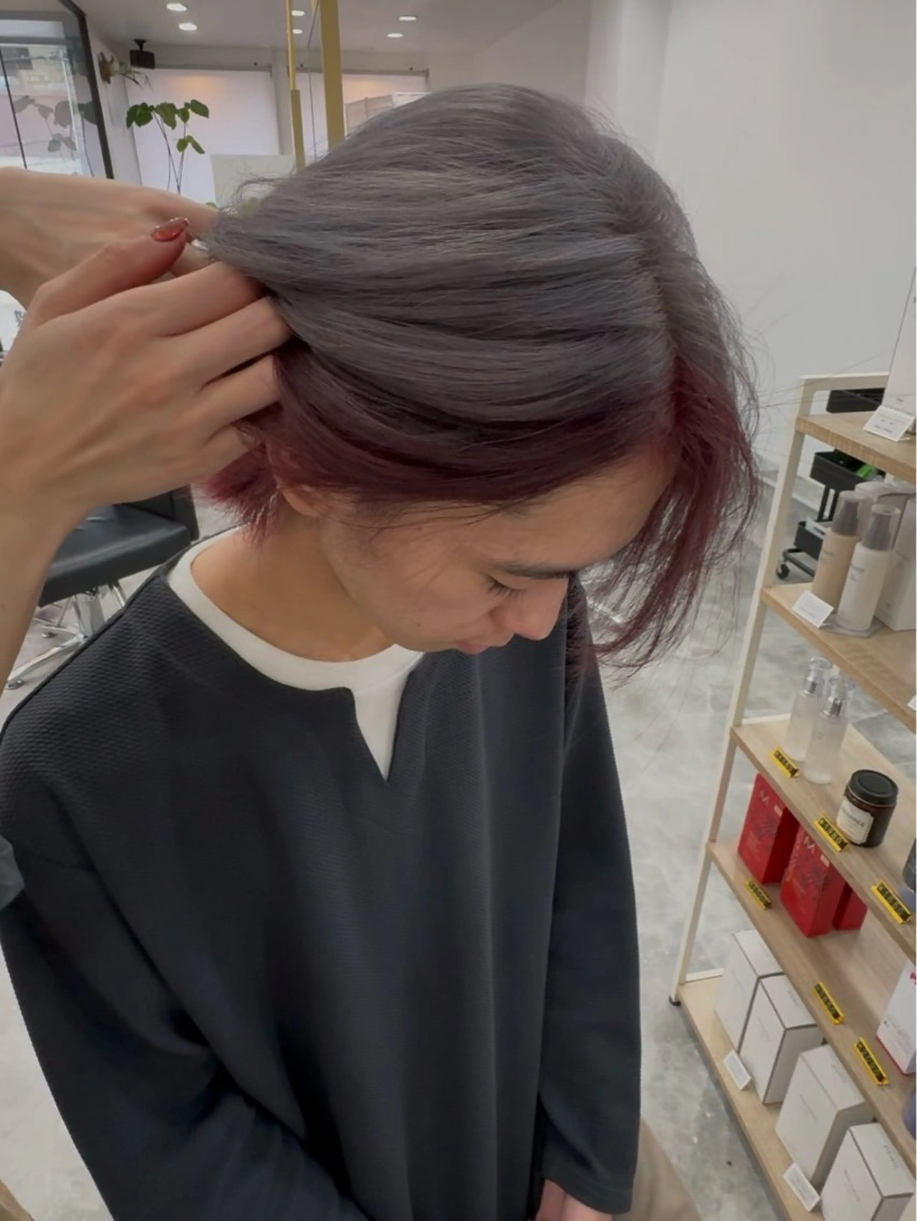 ショート ヘアカラー ROSEL はしぐち ななみのヘアスタイル