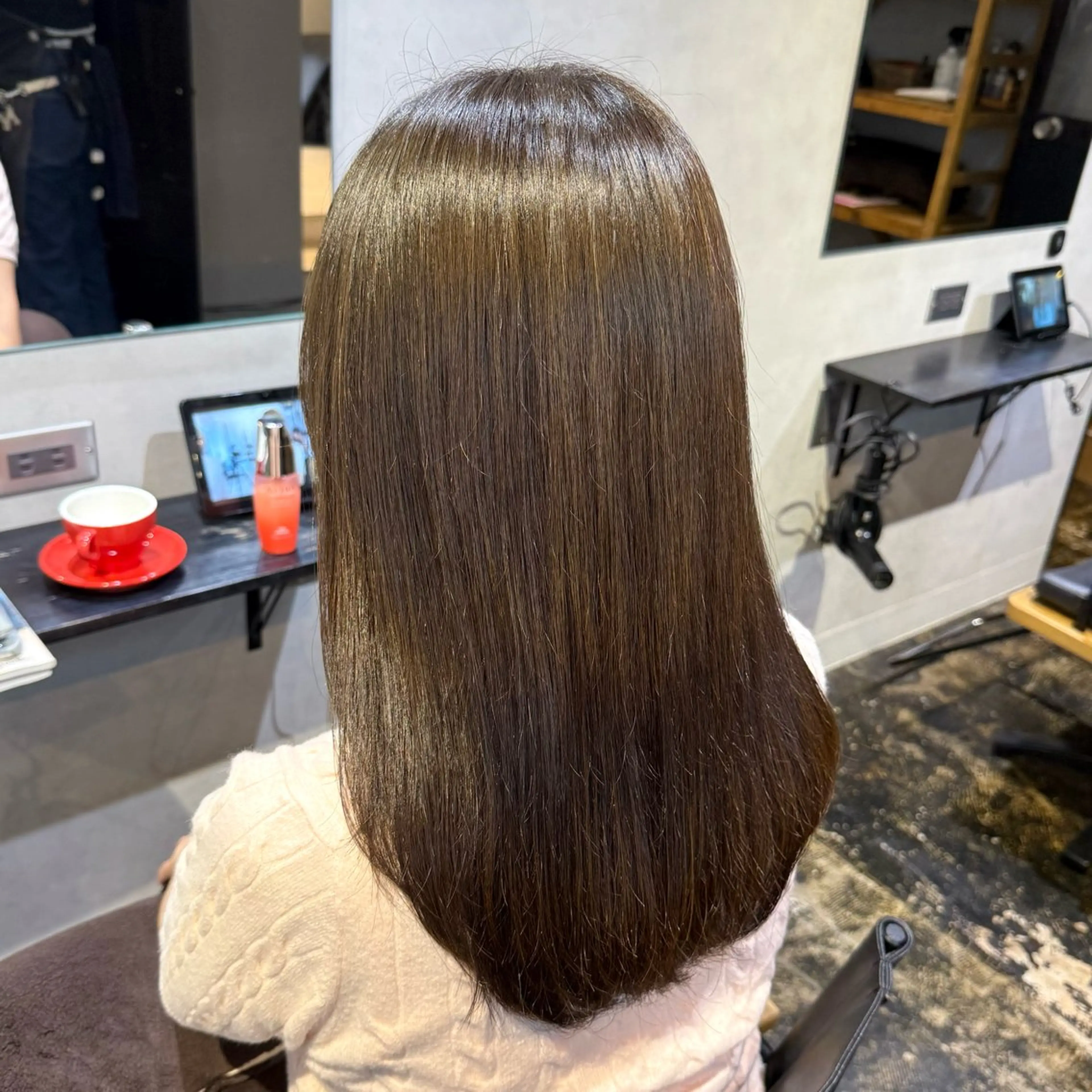 セミロング カラー ブラウンカラー チョコレートブラウン ヘアカラー 透明感カラー/パーマ 🌀アオノのヘアスタイル
