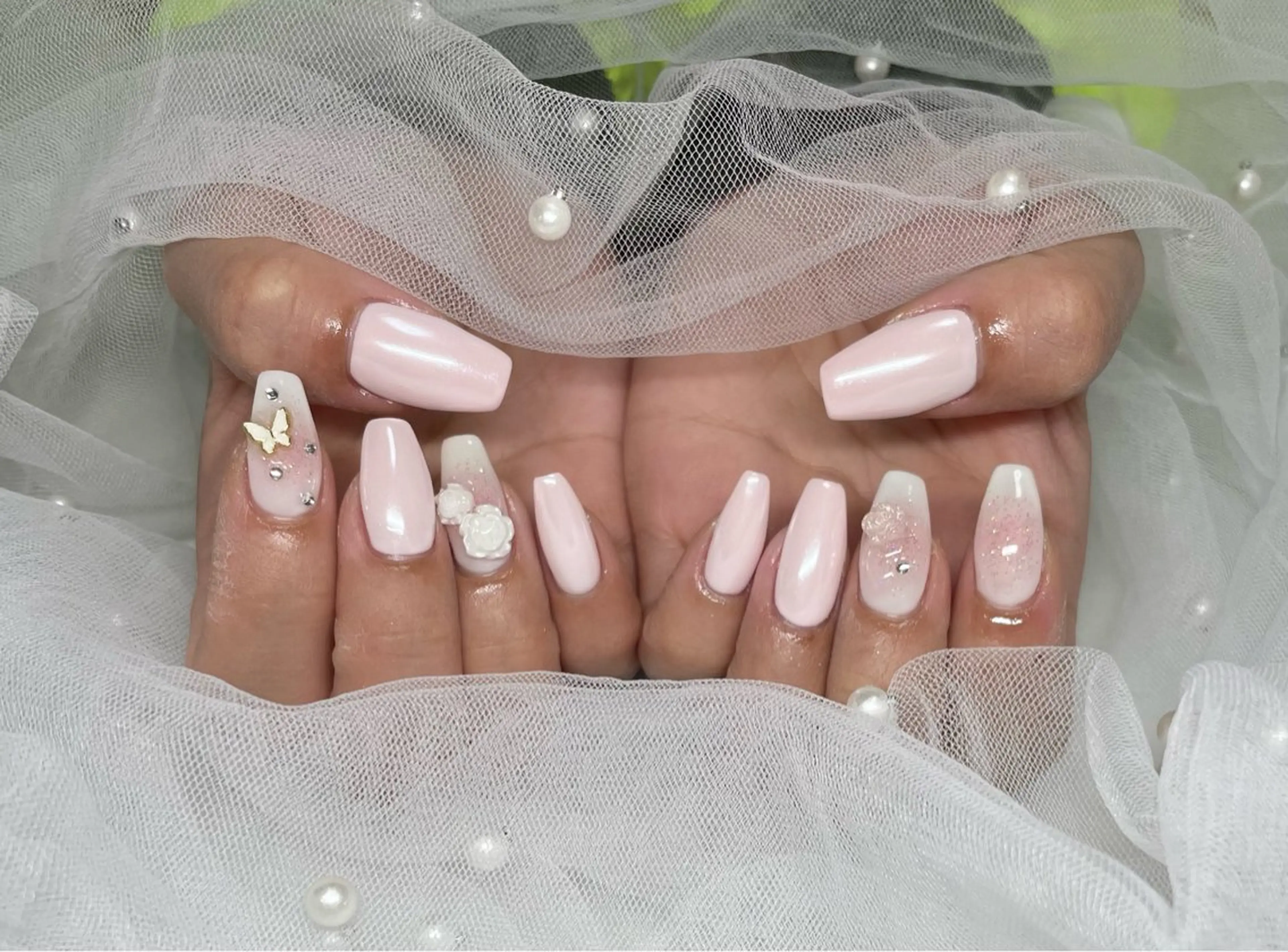 ネイル チークネイル ハンドネイル 🦋 Rina🦋のネイルデザイン