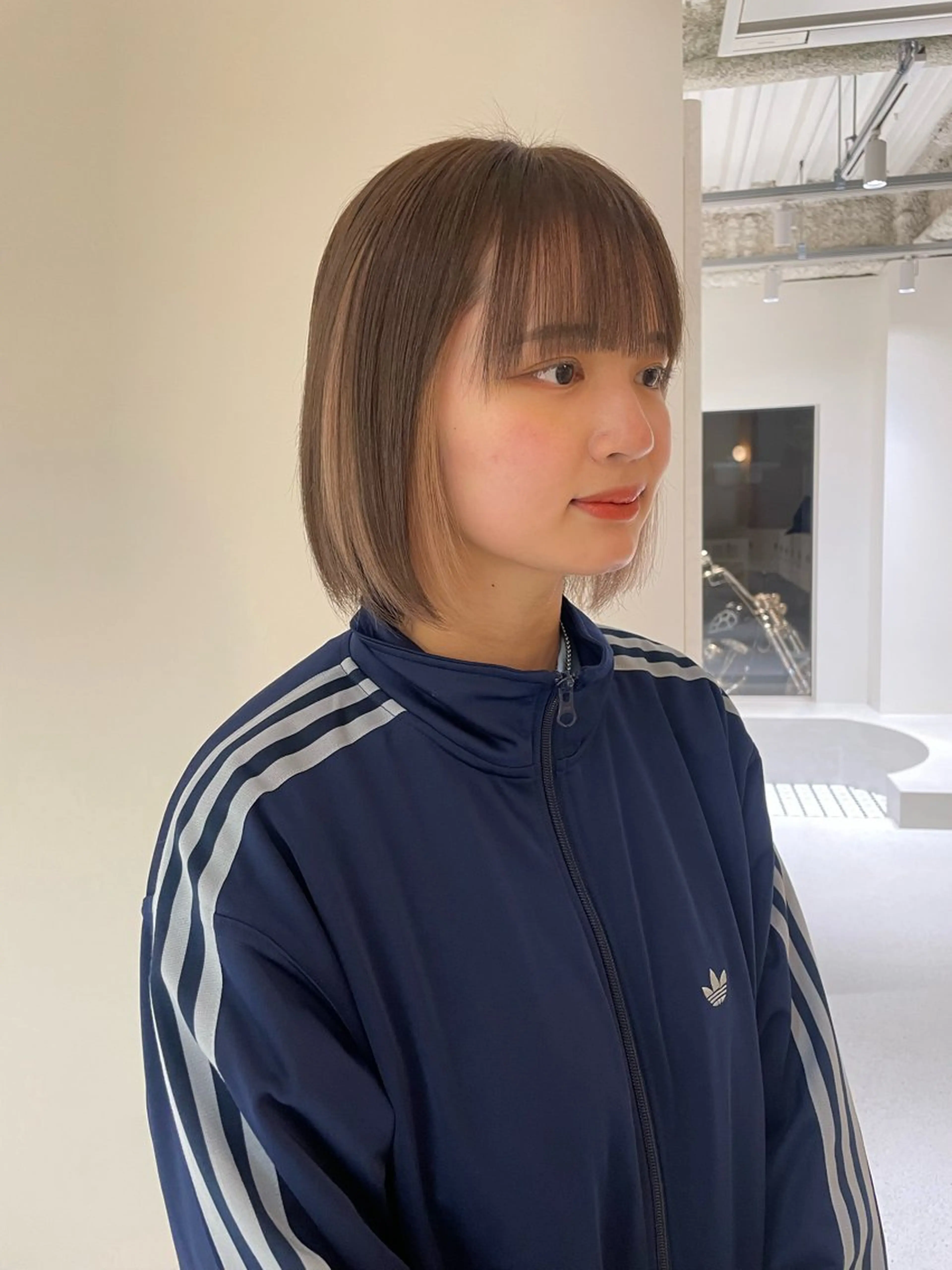 ショート カラー 菱田 愛果のヘアスタイル
