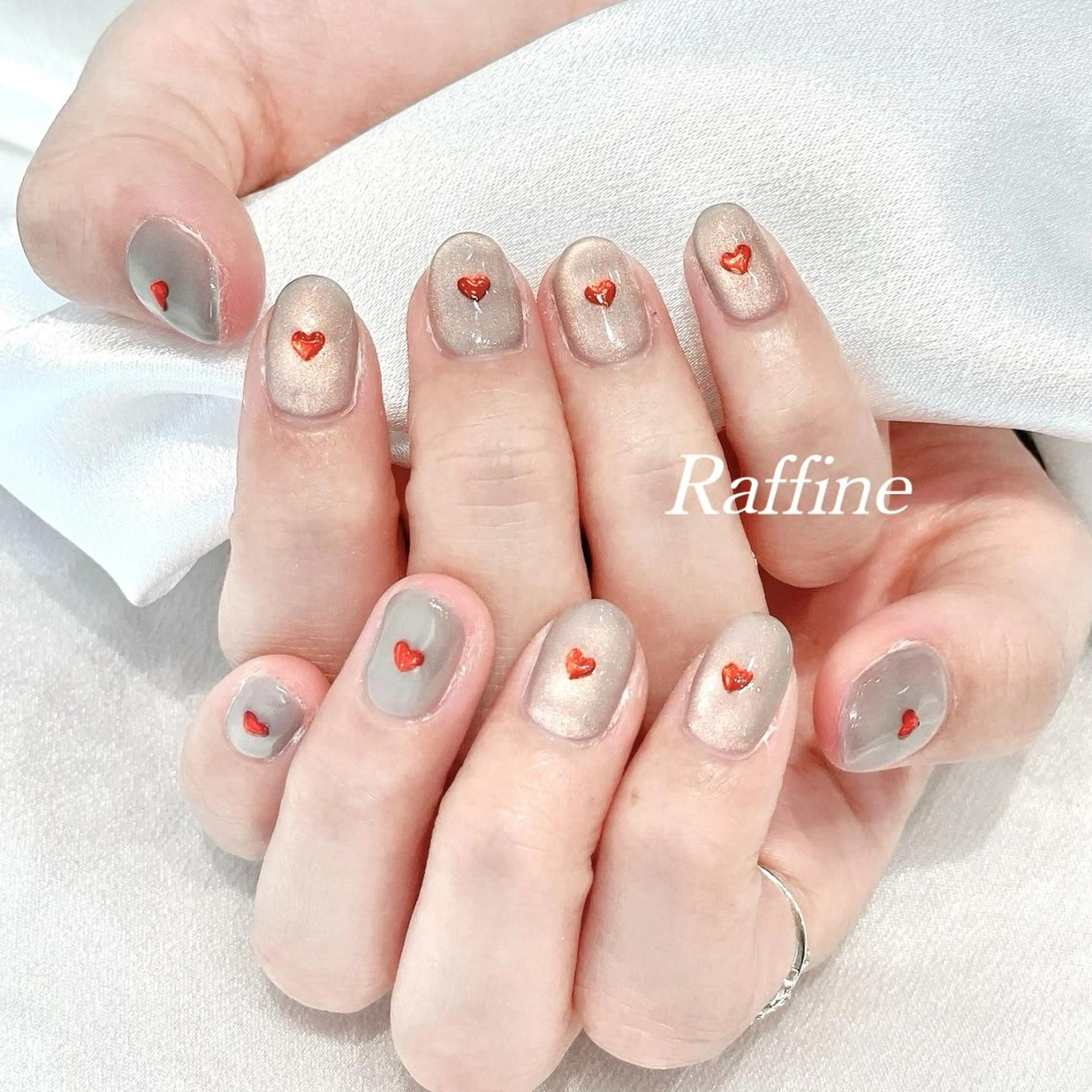 ネイル RAFFINE 月🦋🩵のネイルデザイン