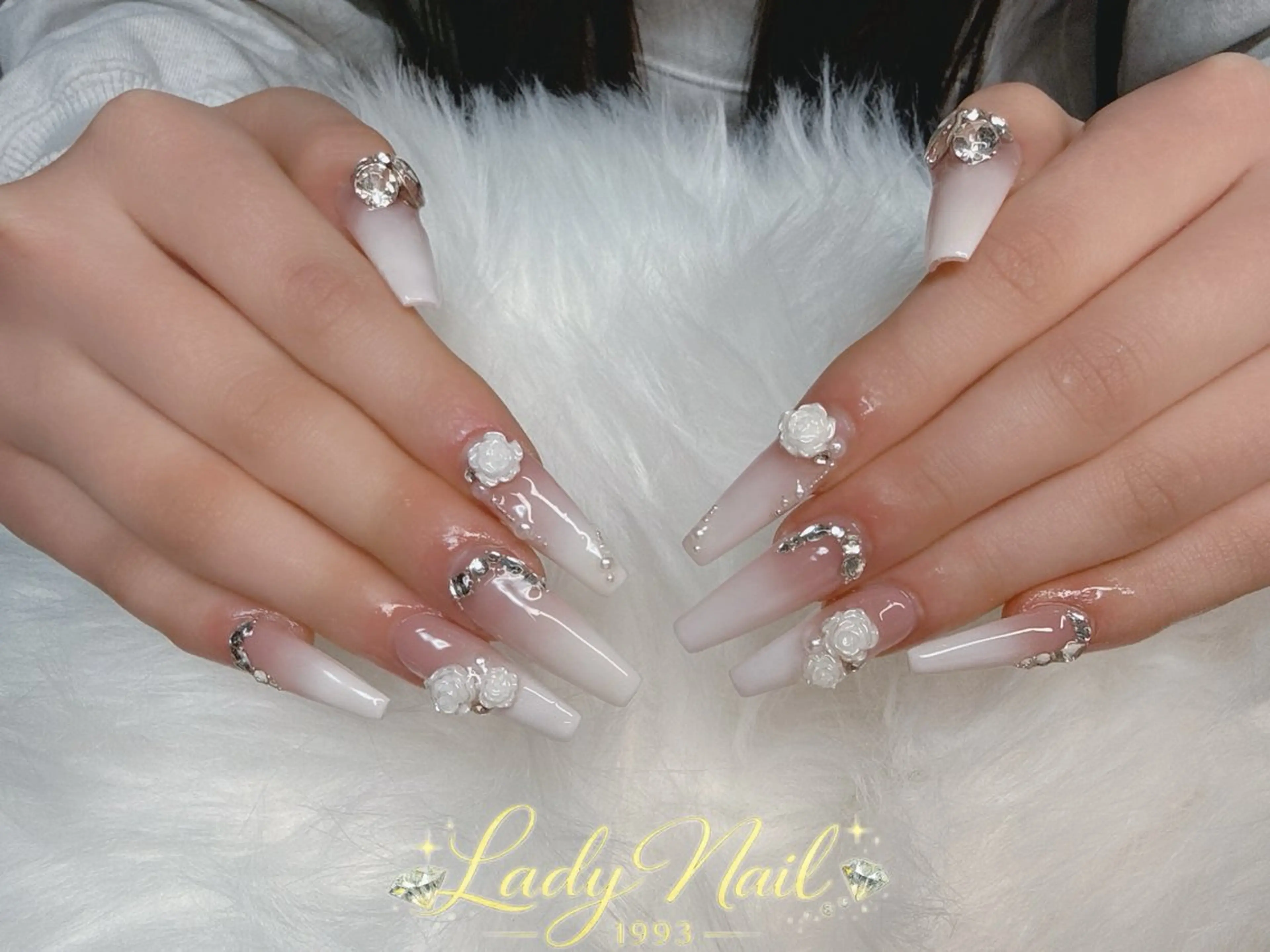 ネイル ハンドネイル Lady Nails 1993所属・タナカ フォンのネイルデザイン