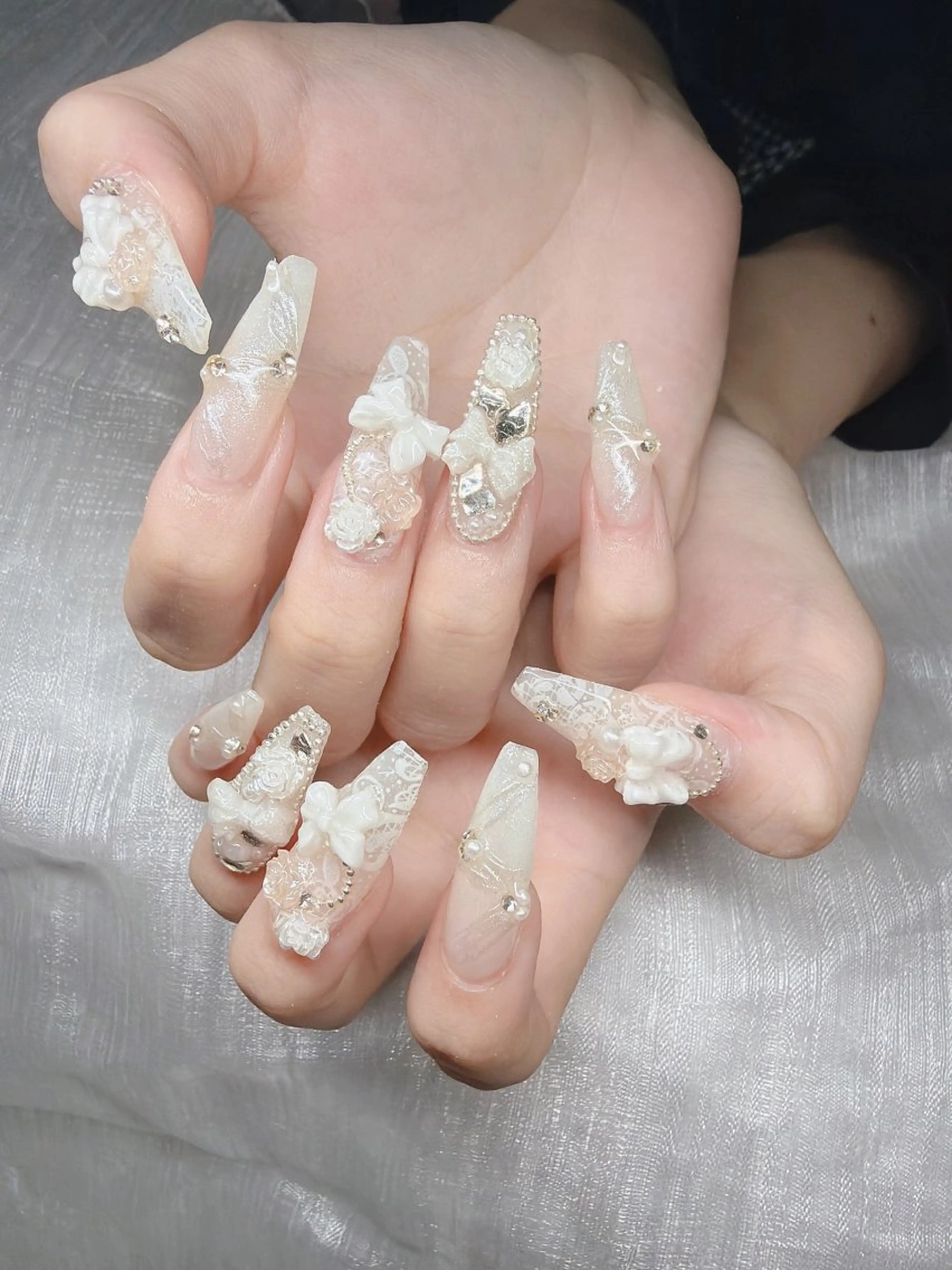 ネイル ハンドネイル Lee Nailsのネイルデザイン