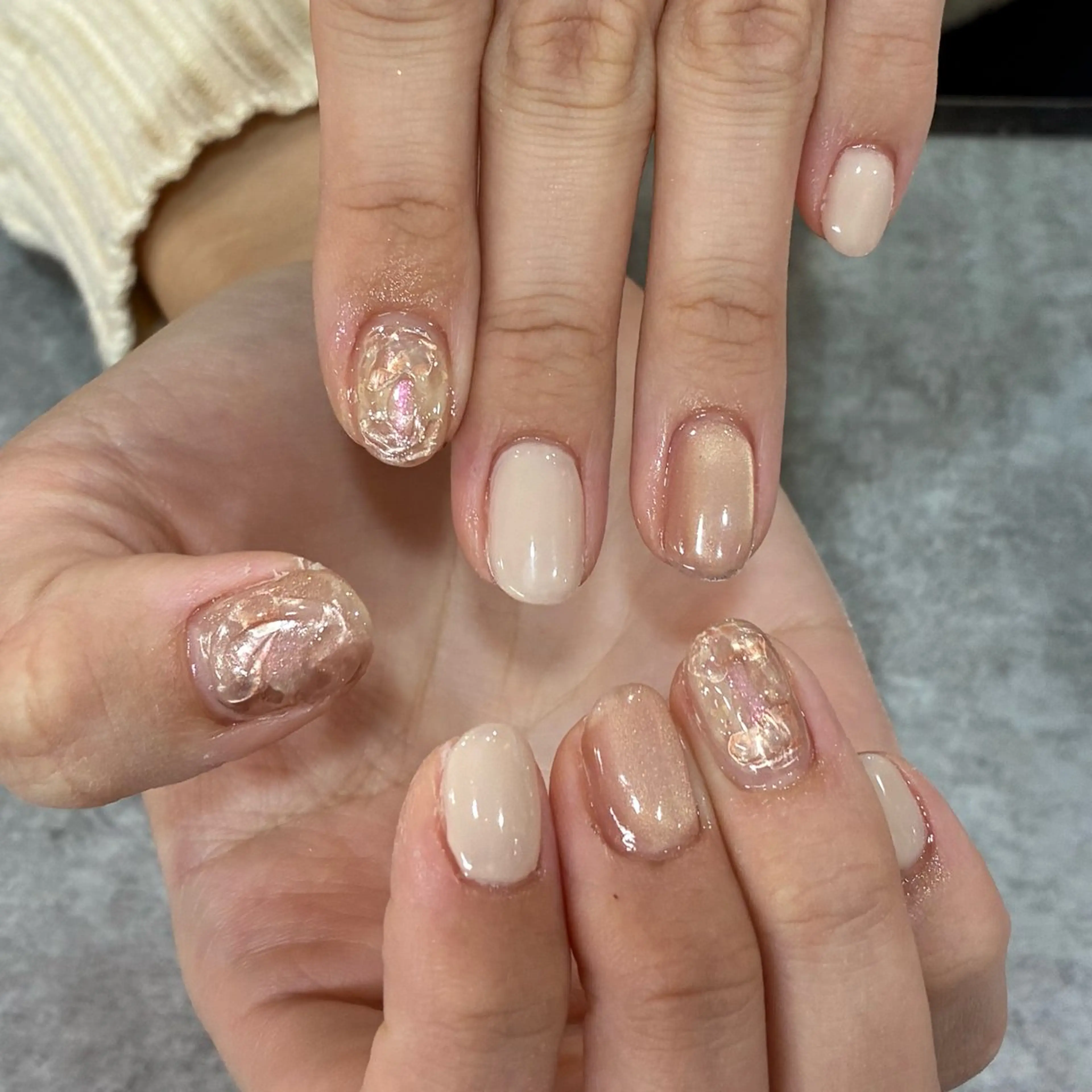 ネイル アートネイル ニュアンスネイル シンプルネイル ハンドネイル tiffin Sanaのネイルデザイン