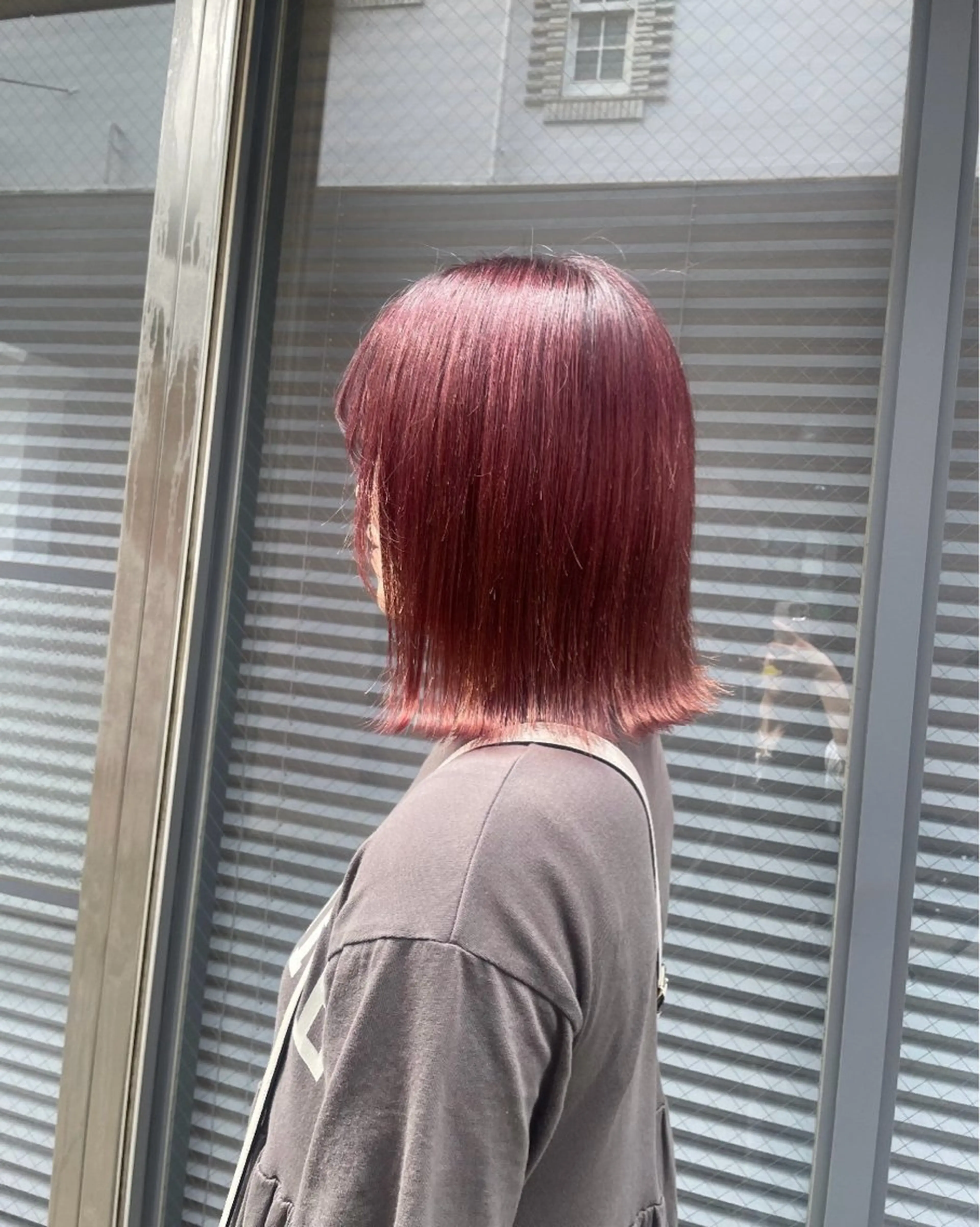 カラー レッドカラー 🪸暖色艶カラー/ shiori🫧のヘアスタイル