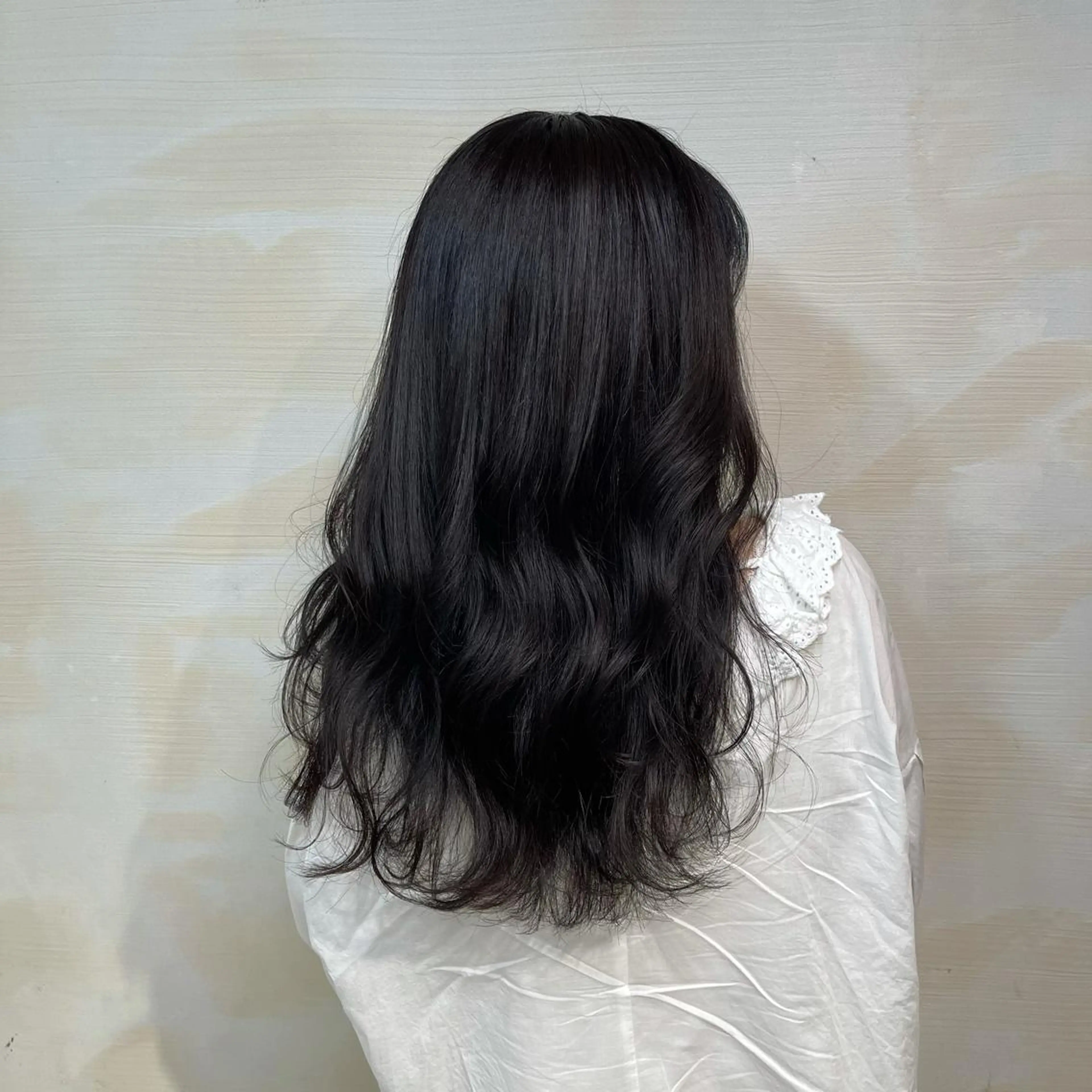 ロング カラー 黒髪 ナチュラルブラック ヘアカラー MEI💫銀座 エクステ/艶カラーのヘアスタイル