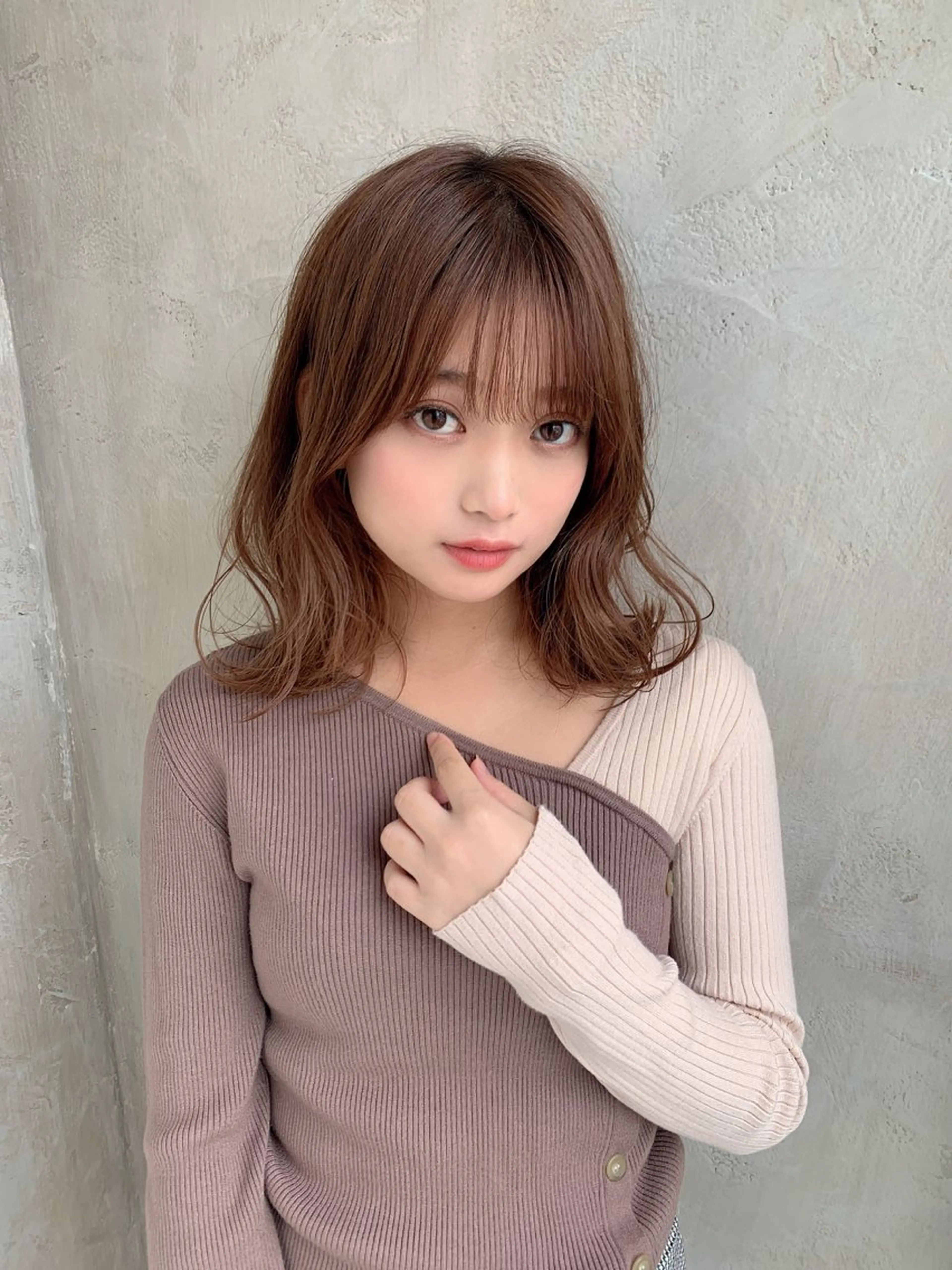 ミディアム カラー カット ヘアカラー トリートメント 新宿✨顔周りカット 韓国ヘア/坂本亜裟海のヘアスタイル