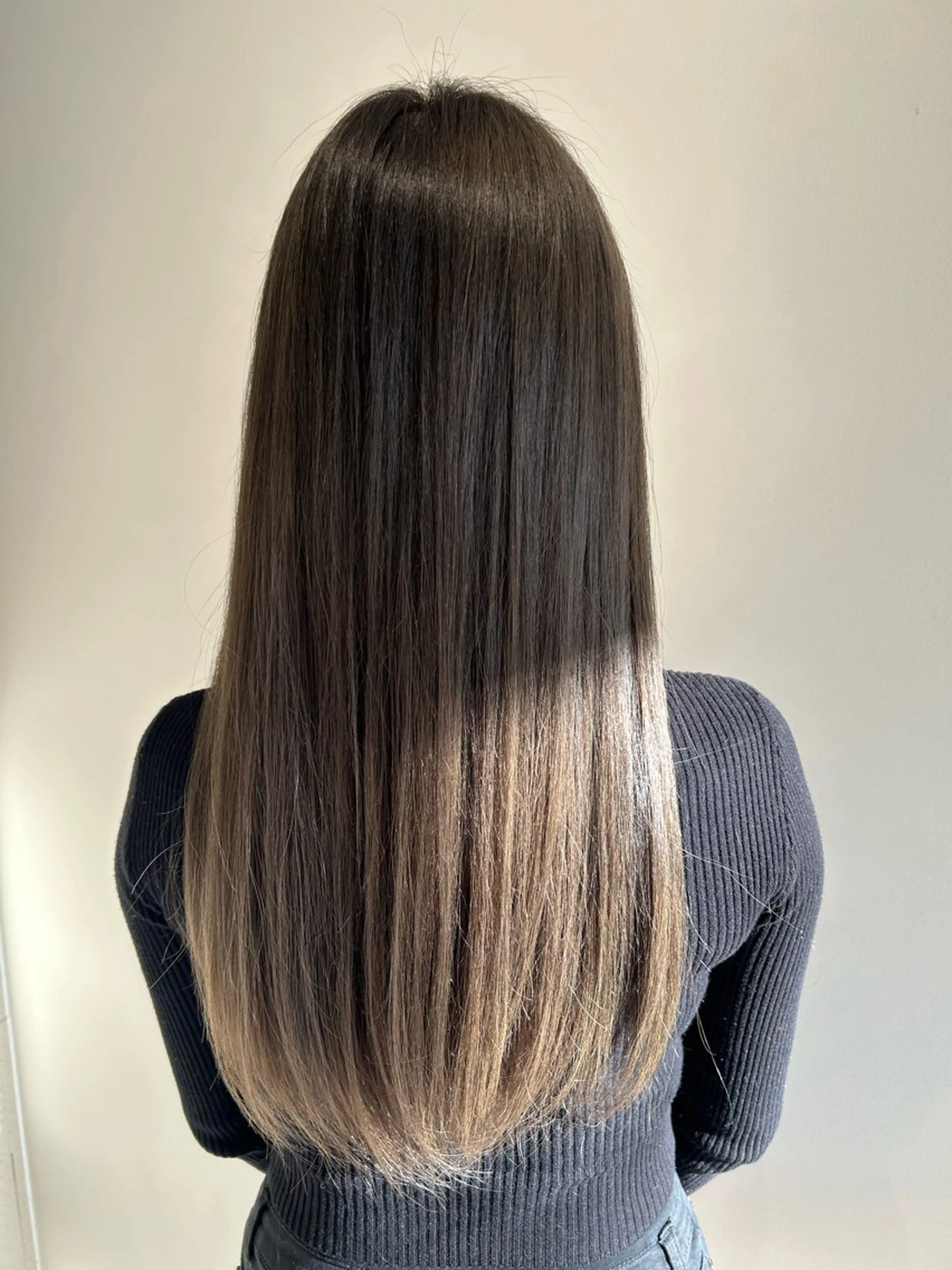 ロング ヘアカラー トリートメント 津山 優真のヘアスタイル