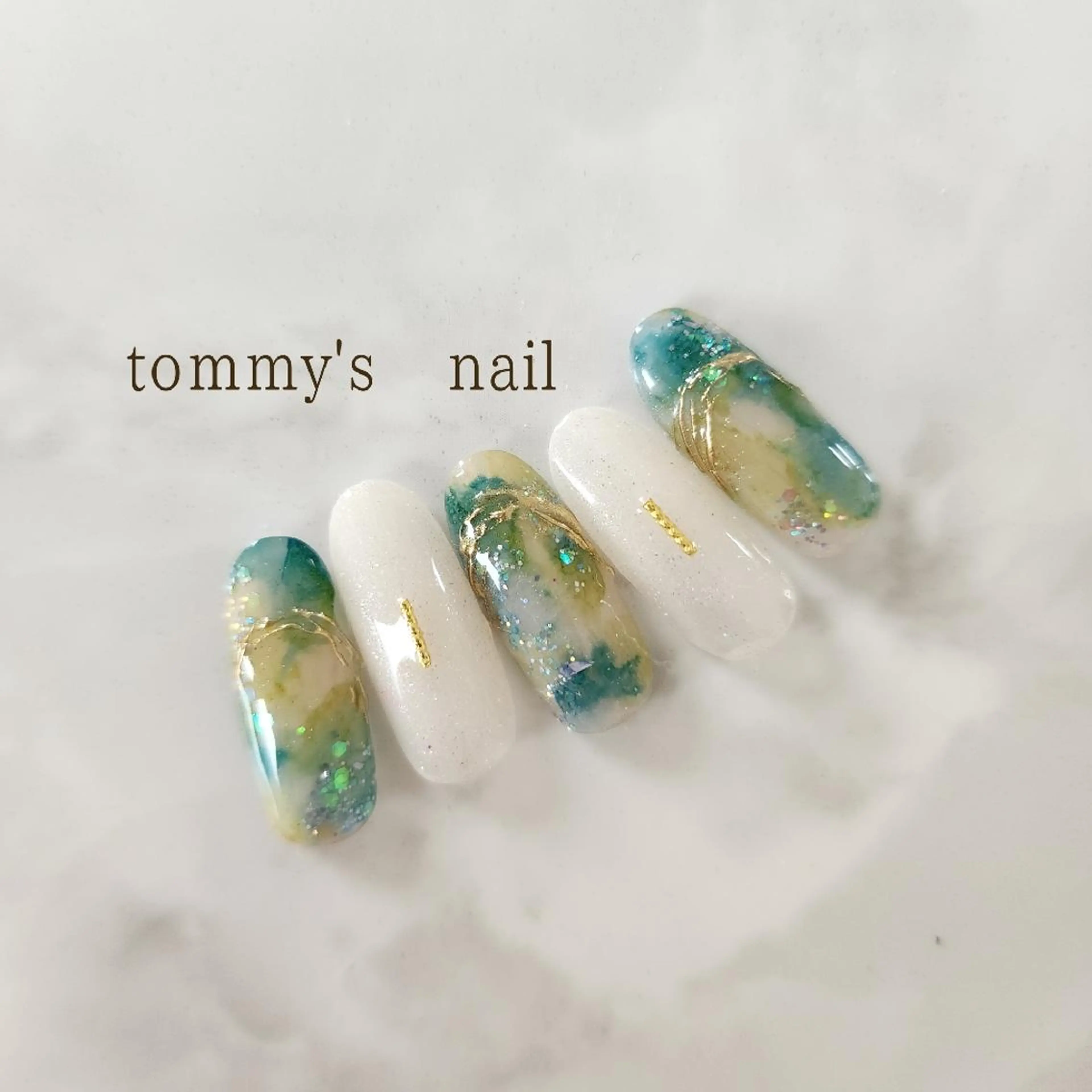 ネイル フットネイル ジェルネイル ミラーネイル ワンカラーネイル ハンドネイル tommy's nail所属・福岡/若よもぎ蒸し 全身美容が叶うサロンのネイルデザイン