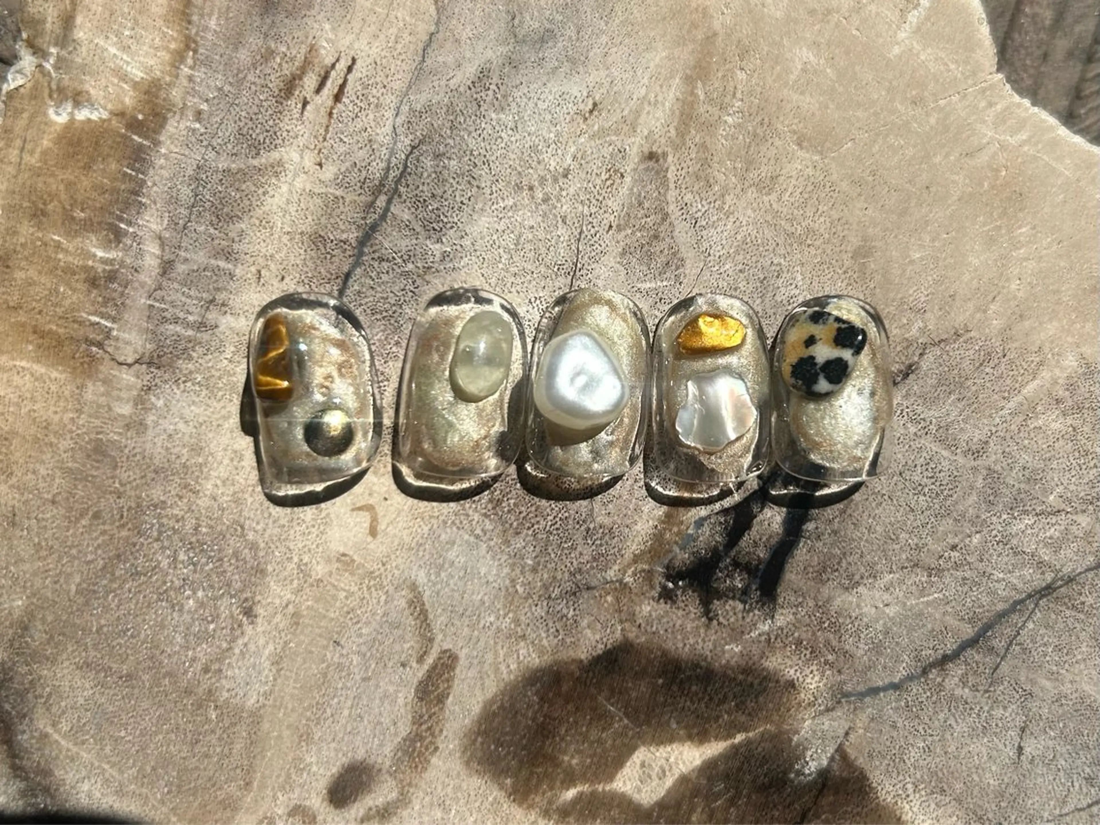 ネイル アートネイル フットネイル マグネットネイル ニュアンスネイル ハンドネイル アトリエ １０３のネイルデザイン