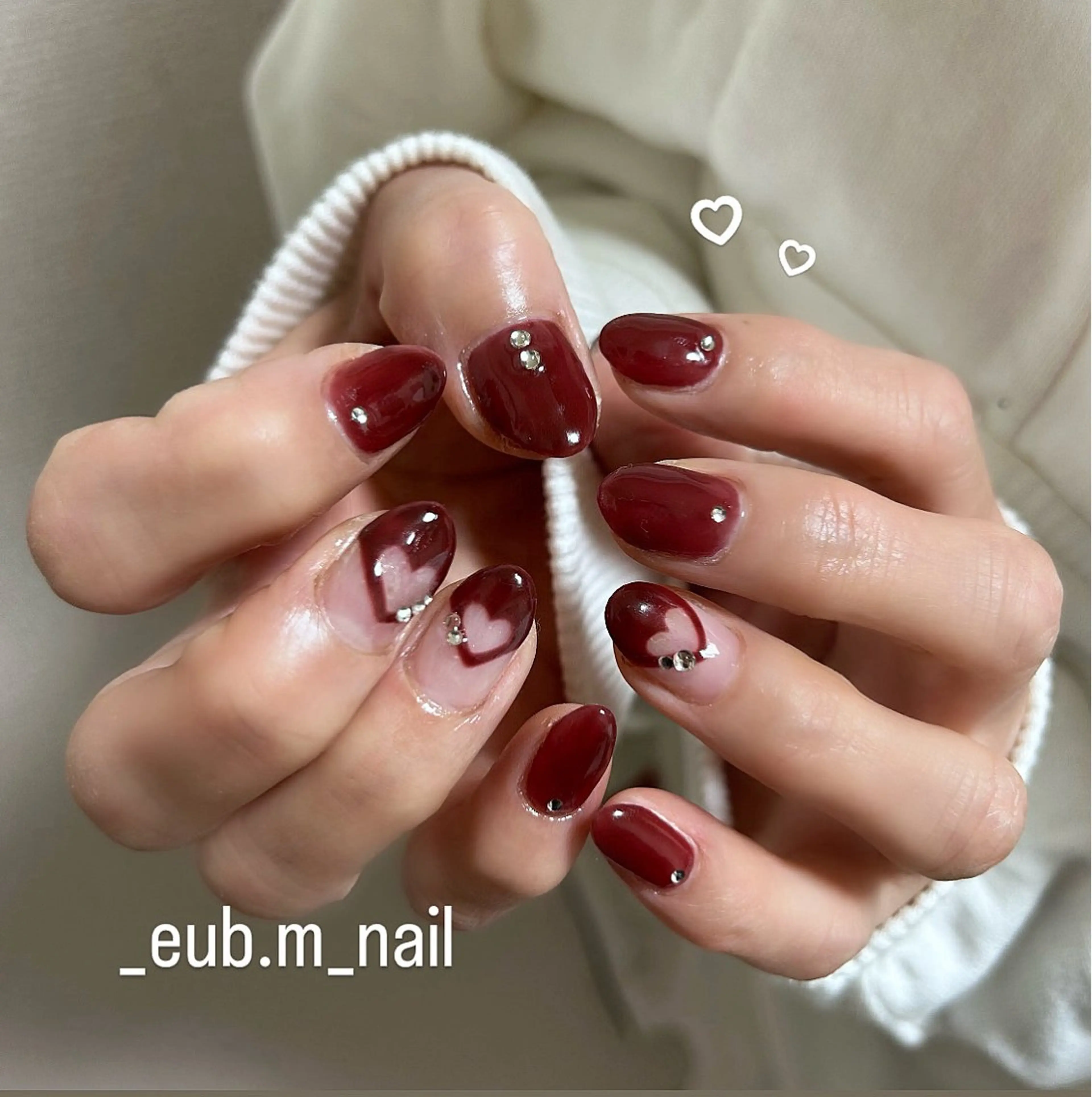 ネイル ボルドー ハート 持ち込み ワンカラーネイル ストーンネイル 深夜ネイルサロン eub.m_nailのネイルデザイン