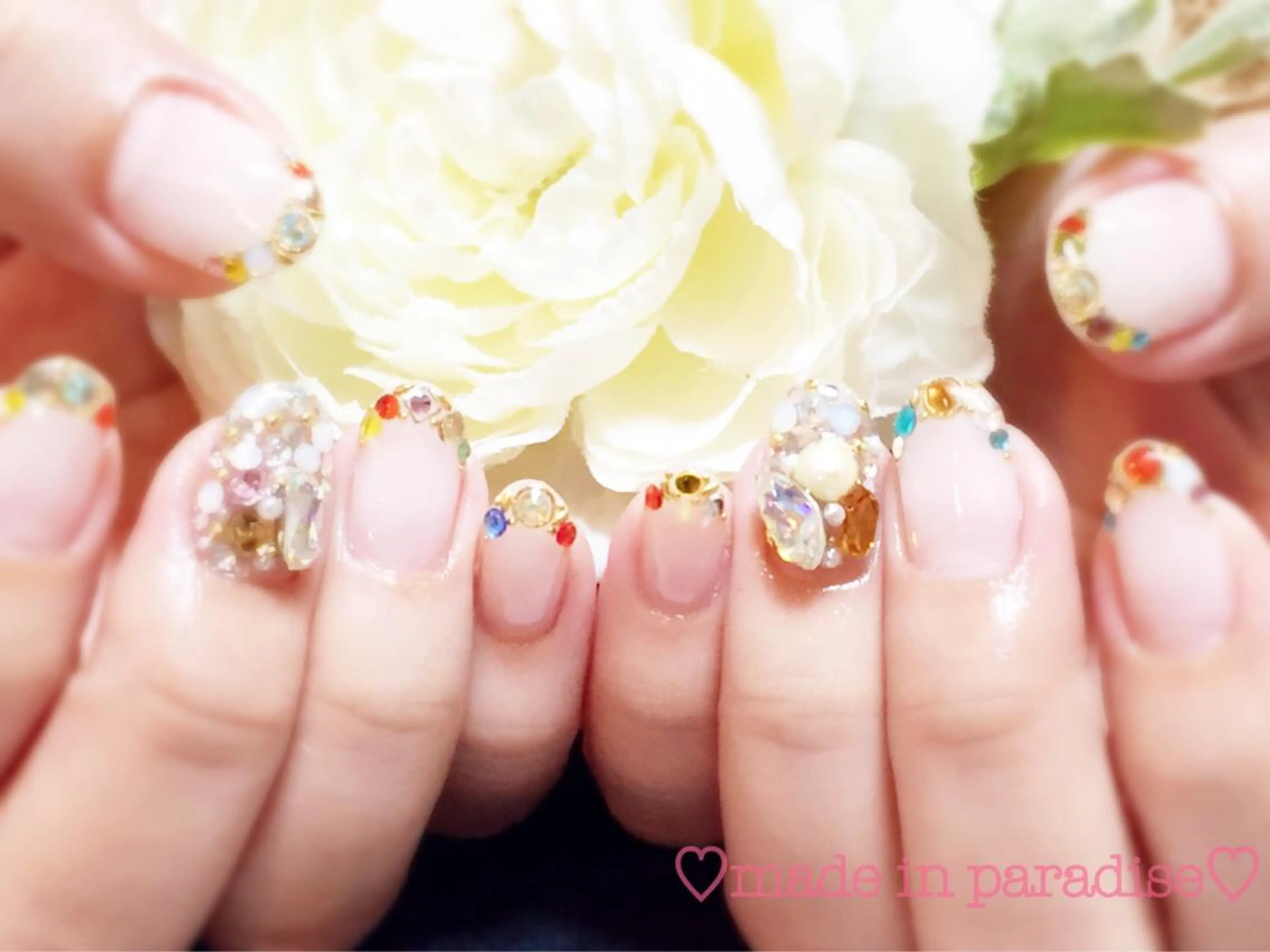 ネイル フレンチネイル ストーンネイル うるま市サロン Yuko Izawaのネイルデザイン