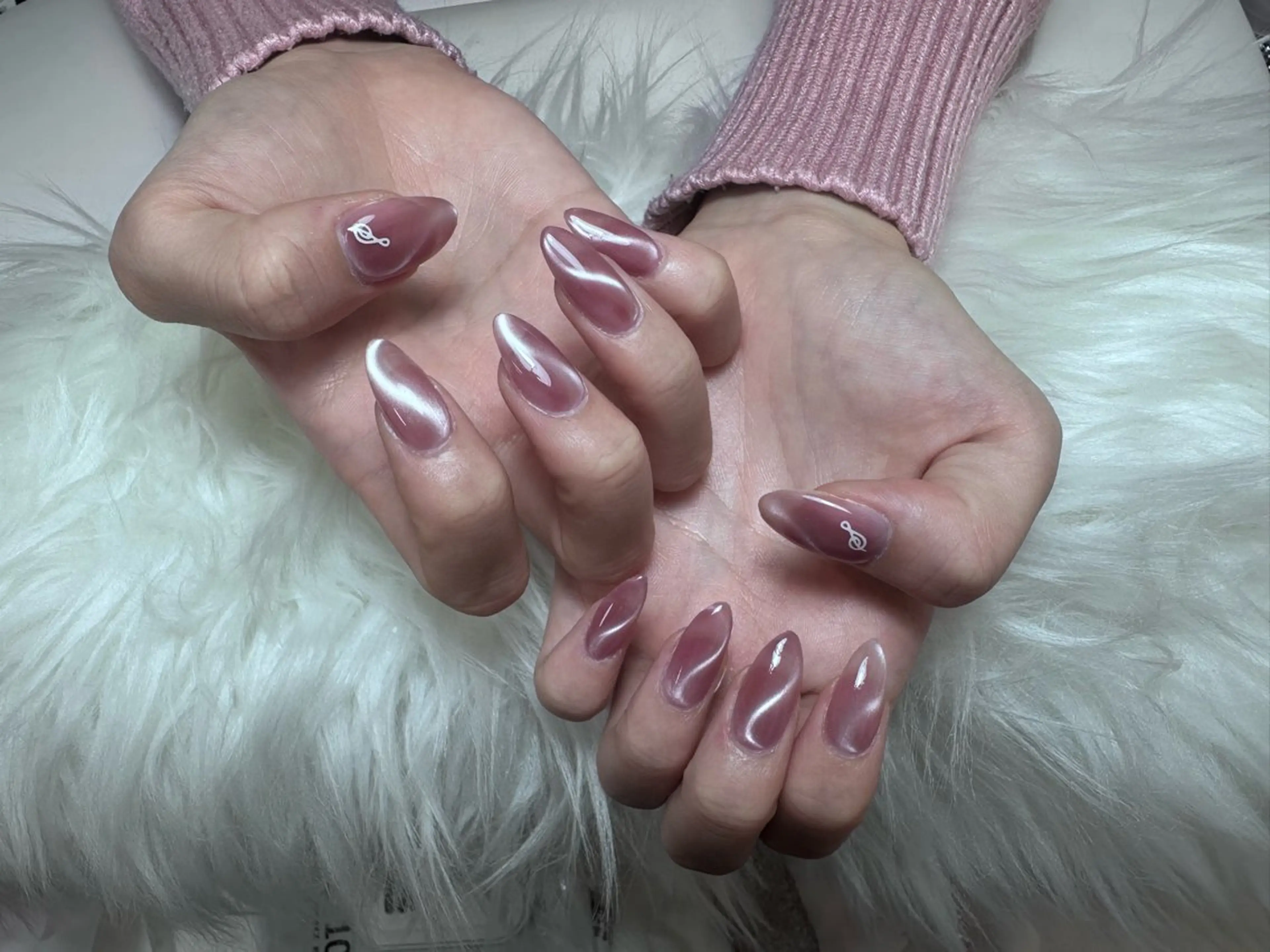 ネイル アートネイル オーロラネイル フラッシュネイル ガーリー キラキラネイル ハンドネイル DIAMOND NAILMANAMIのネイルデザイン