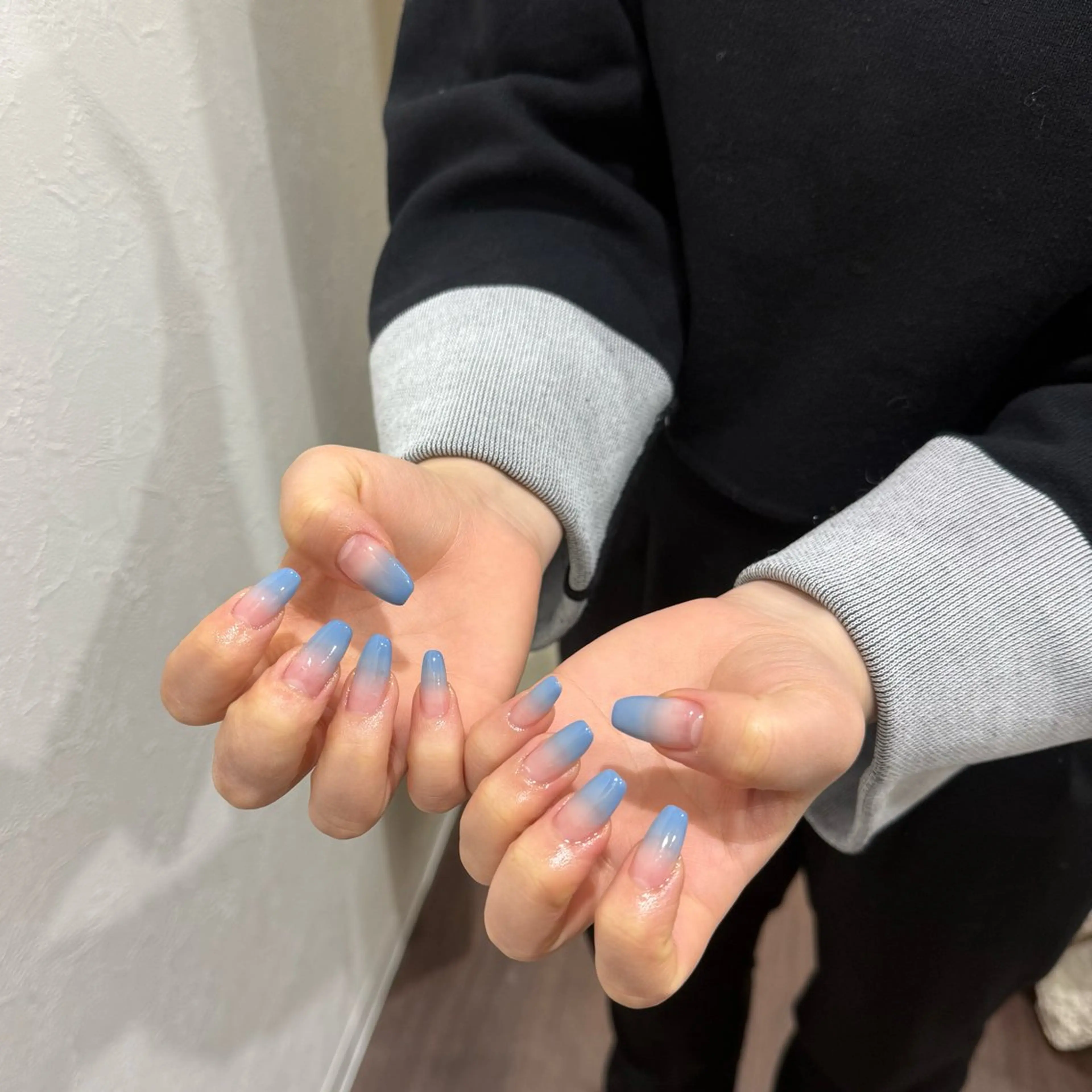 オフありカラーグラデーション(クリアベース)の写真