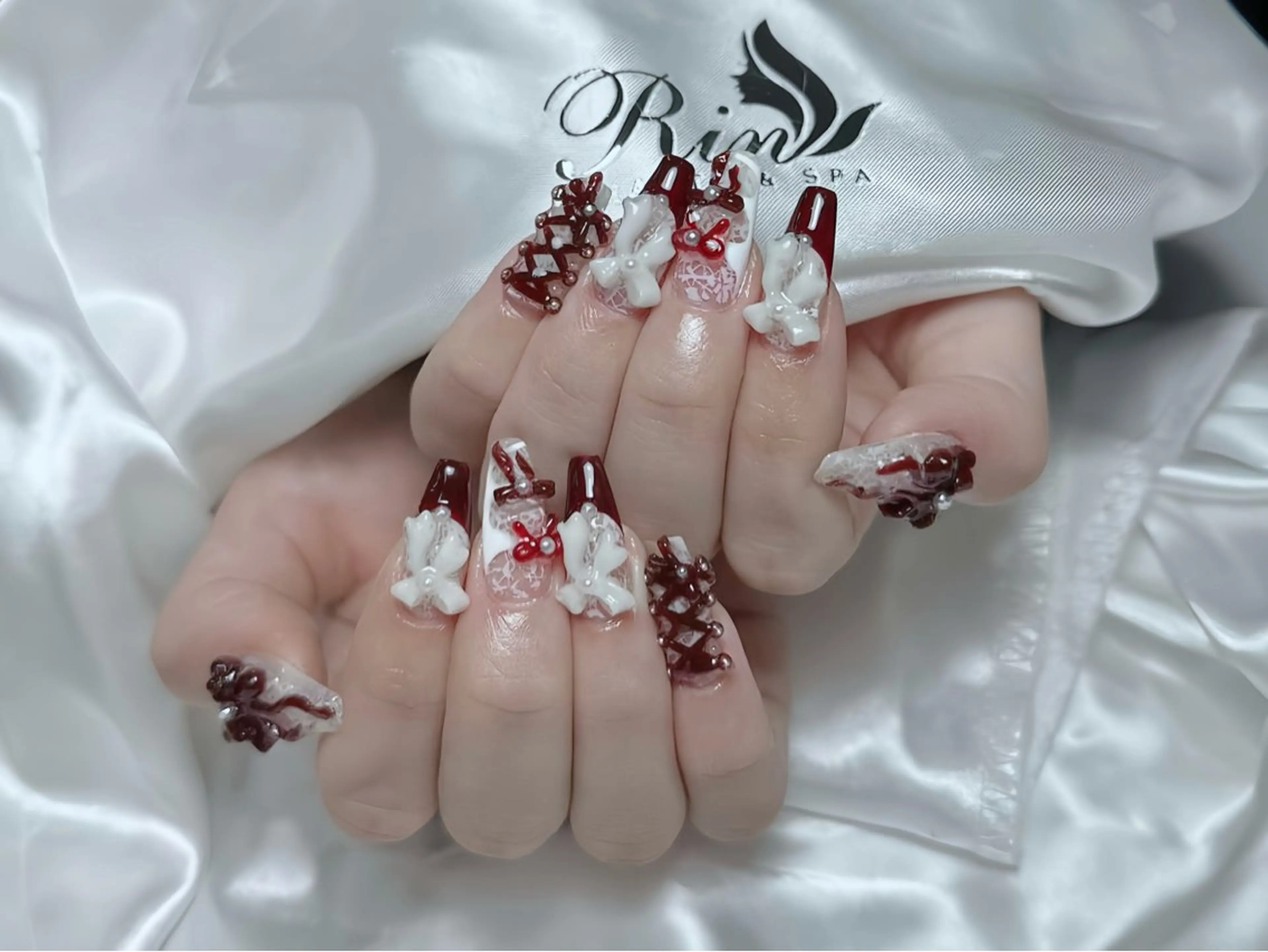 ネイル アートネイル 成人式 ニュアンスネイル ネイルチップ ハンドネイル Rin Nail 新大久保店のネイルデザイン