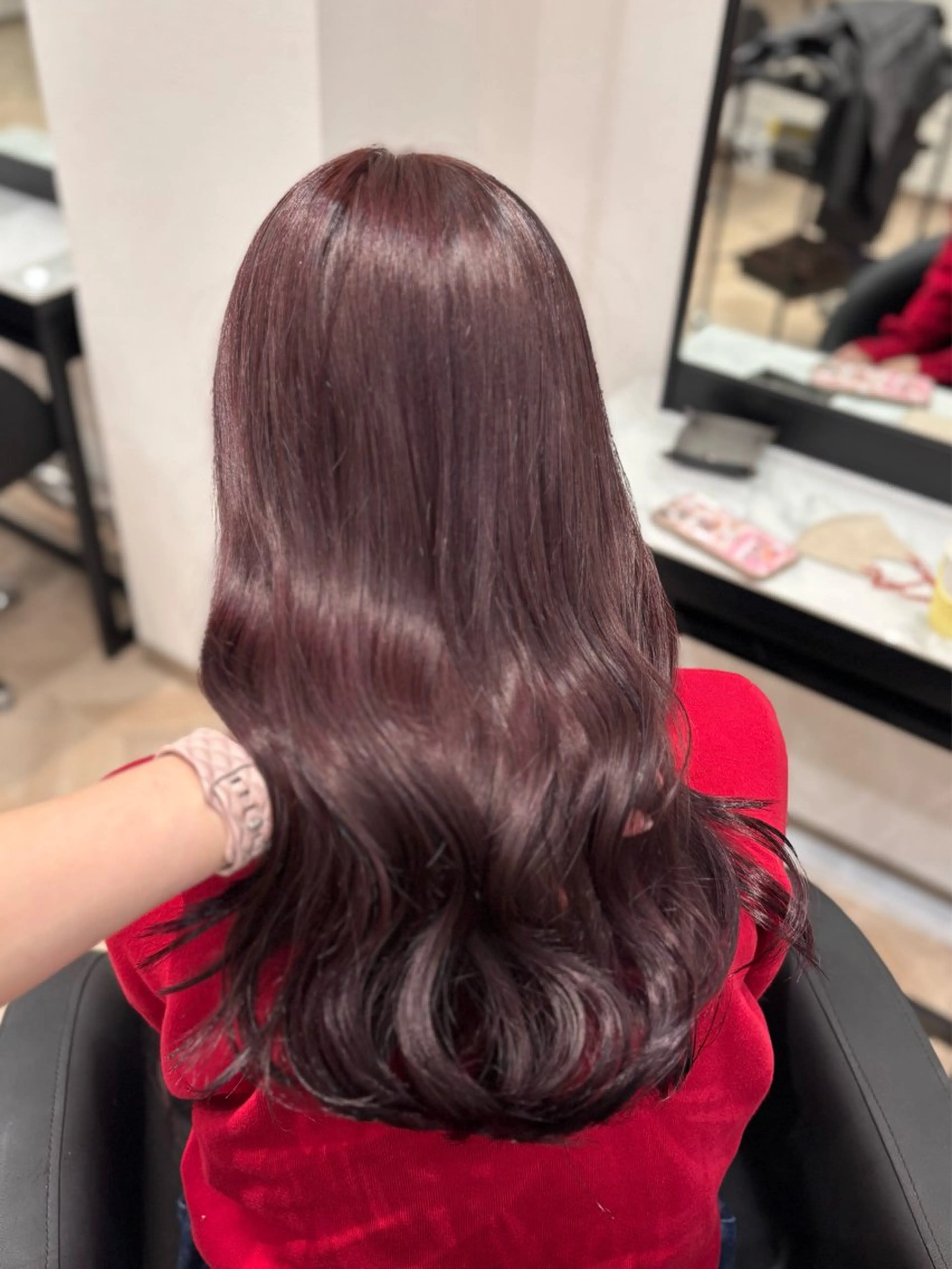 ロング カラー ブリーチ ブラウンカラー ブリーチなしカラー レッドカラー レッドブラウン カット ヘアカラー トリートメント 𝒎𝒐𝒆🩰 名駅/ヘアメ/暖色♡のヘアスタイル