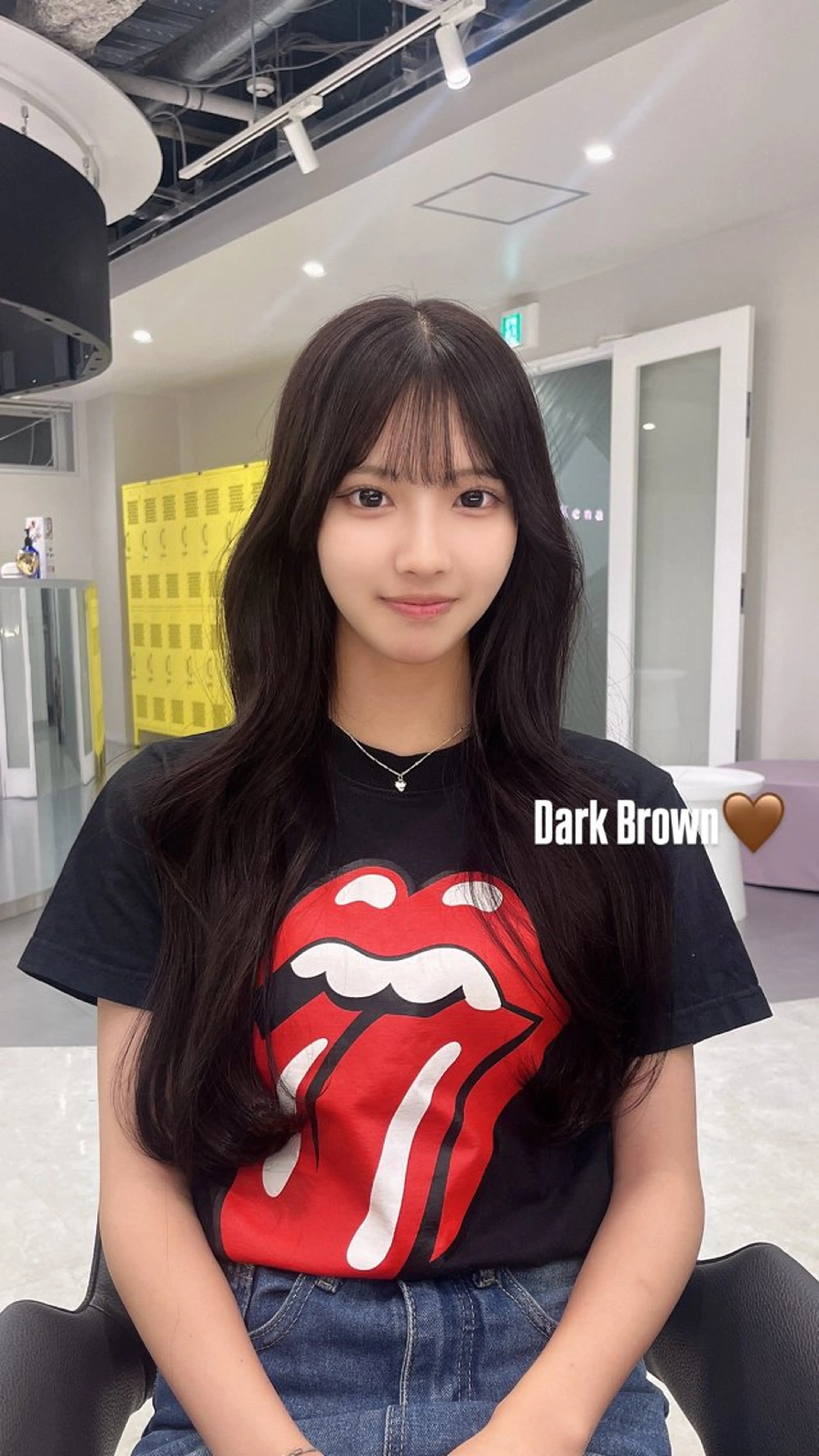 ロング ブリーチカラー うたのヘアスタイル