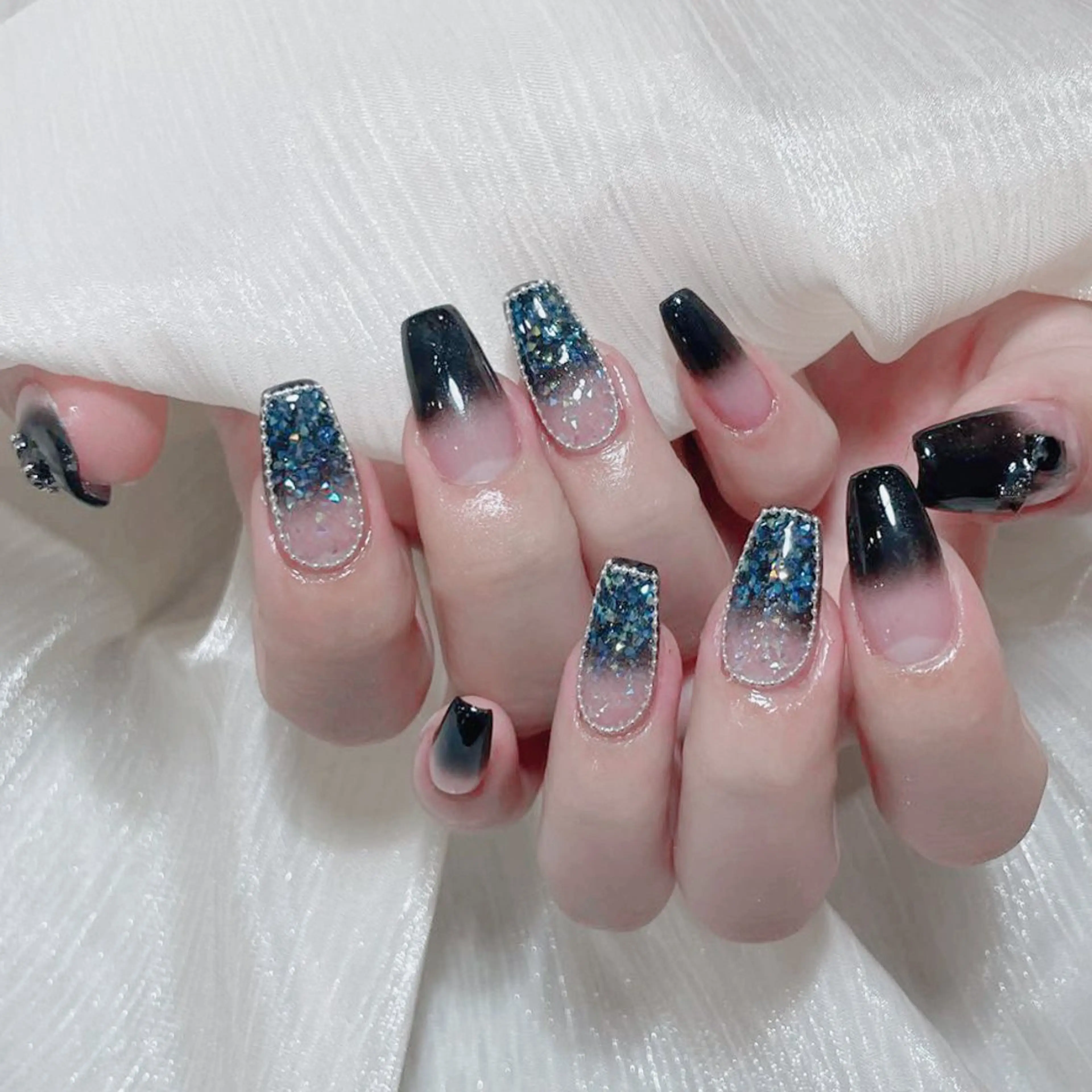ネイル ハンドネイル DIAMOND Nail🥇のネイルデザイン