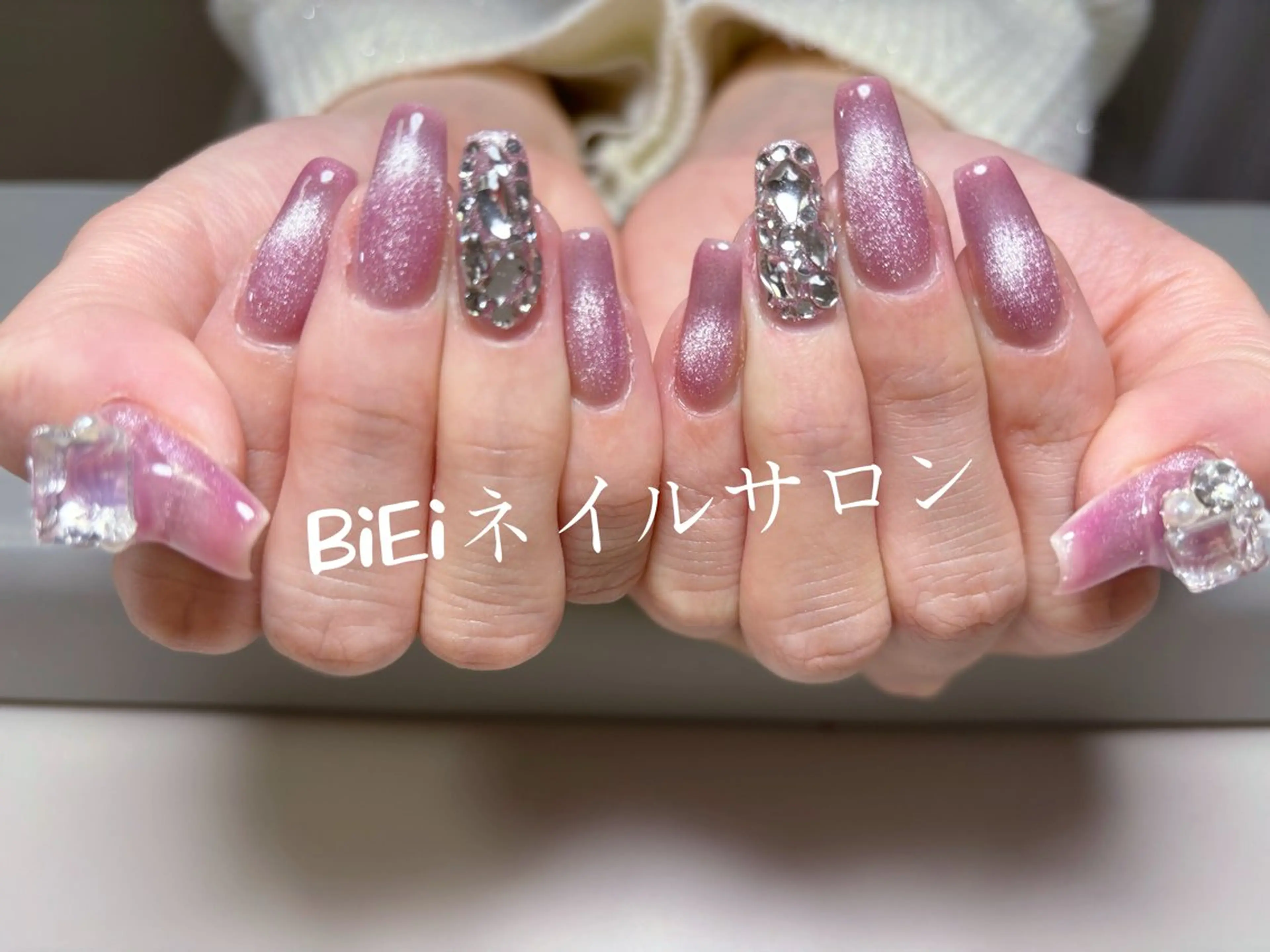 ネイル BiEiネイルサロン所属・BiEi ネイルサロン長さ出しのネイルデザイン