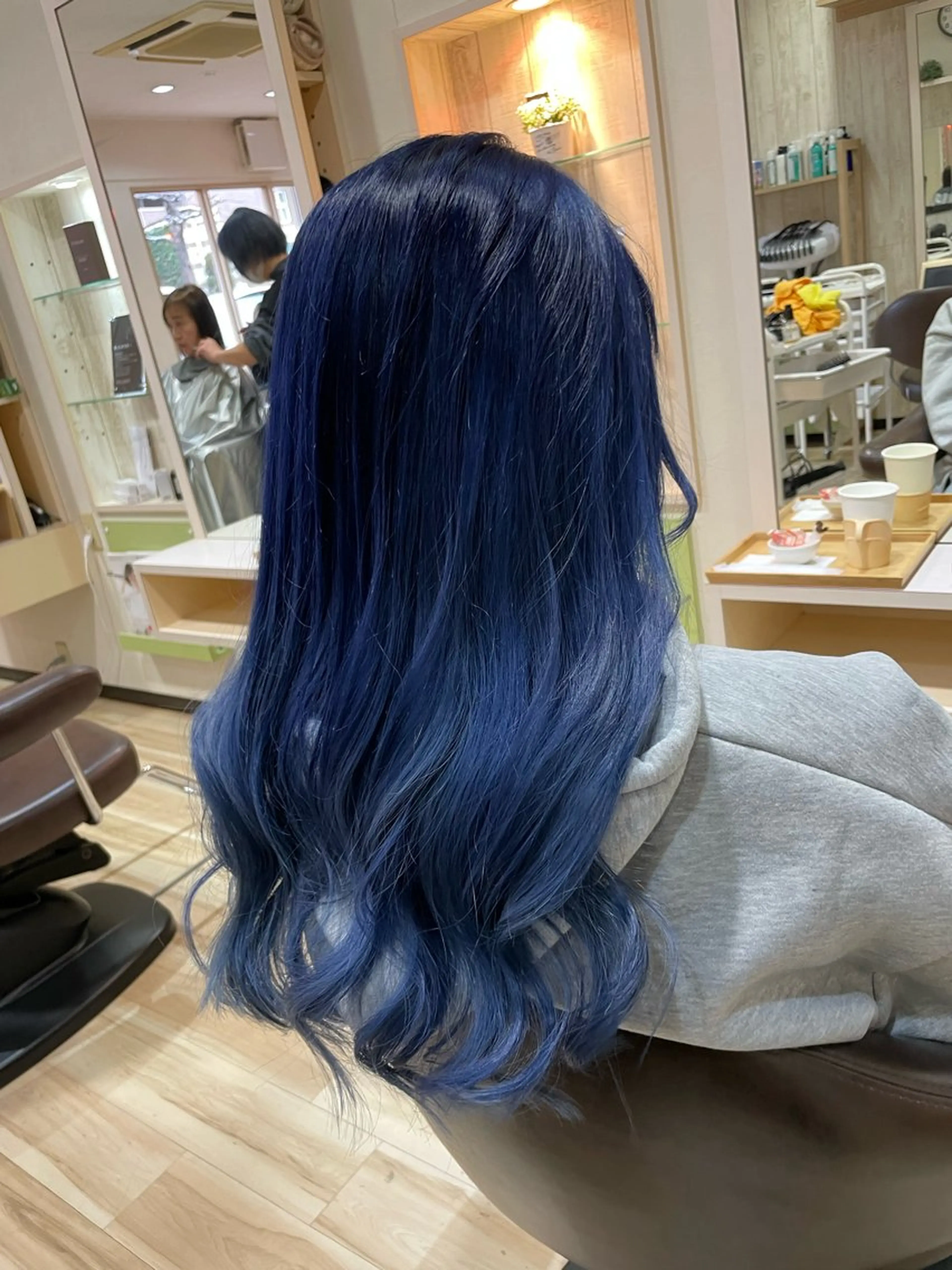 ロング カラー ブリーチ ブルーカラー デザインカラー グラデーションカラー 🌈派手髪ハイトーン 🌈鈴木亮太🌈のヘアスタイル