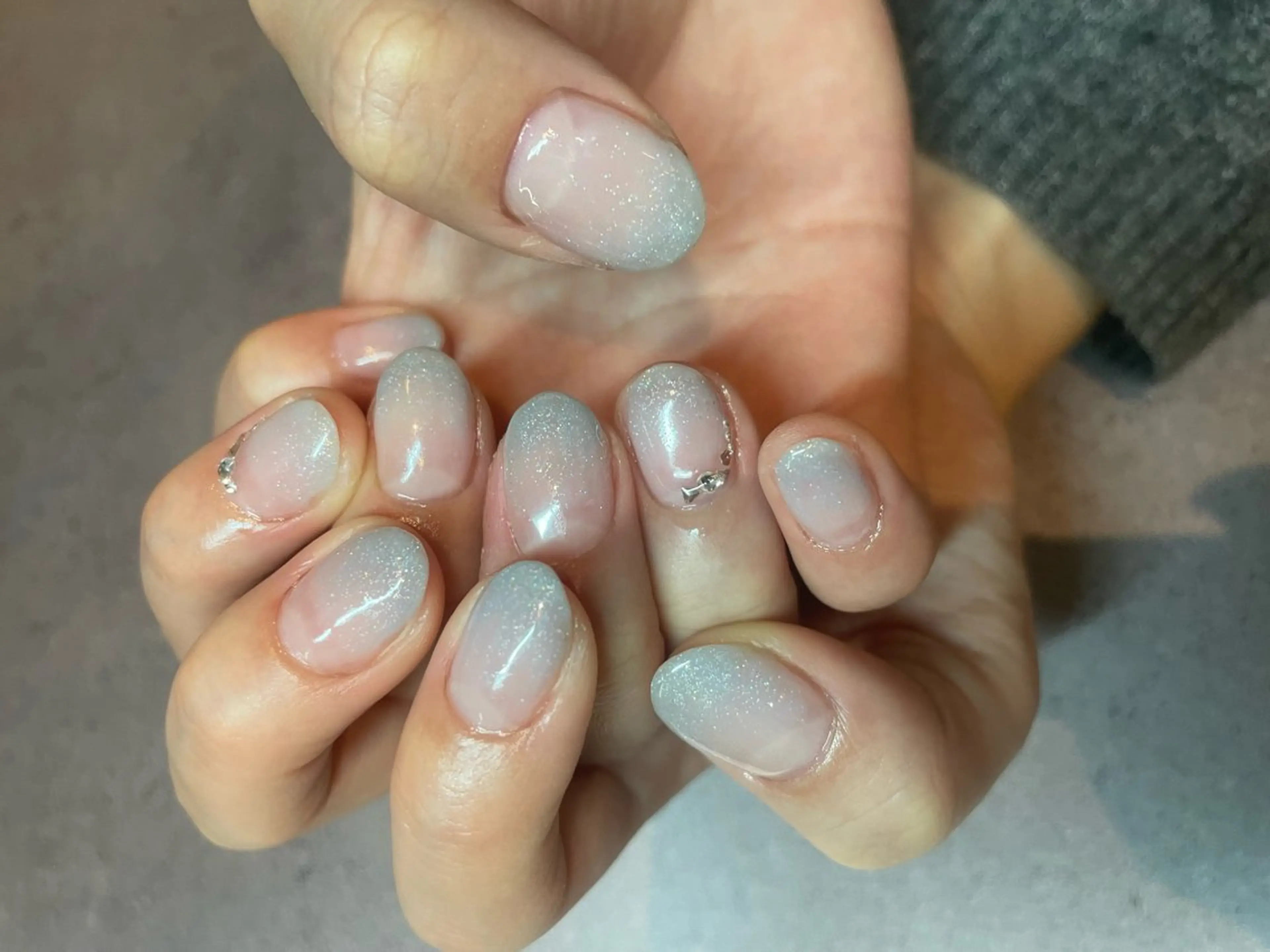 ネイル グラデーション ラメ(グリッター) ラメグラデーション ストーンネイル 吉川 由喜枝のネイルデザイン