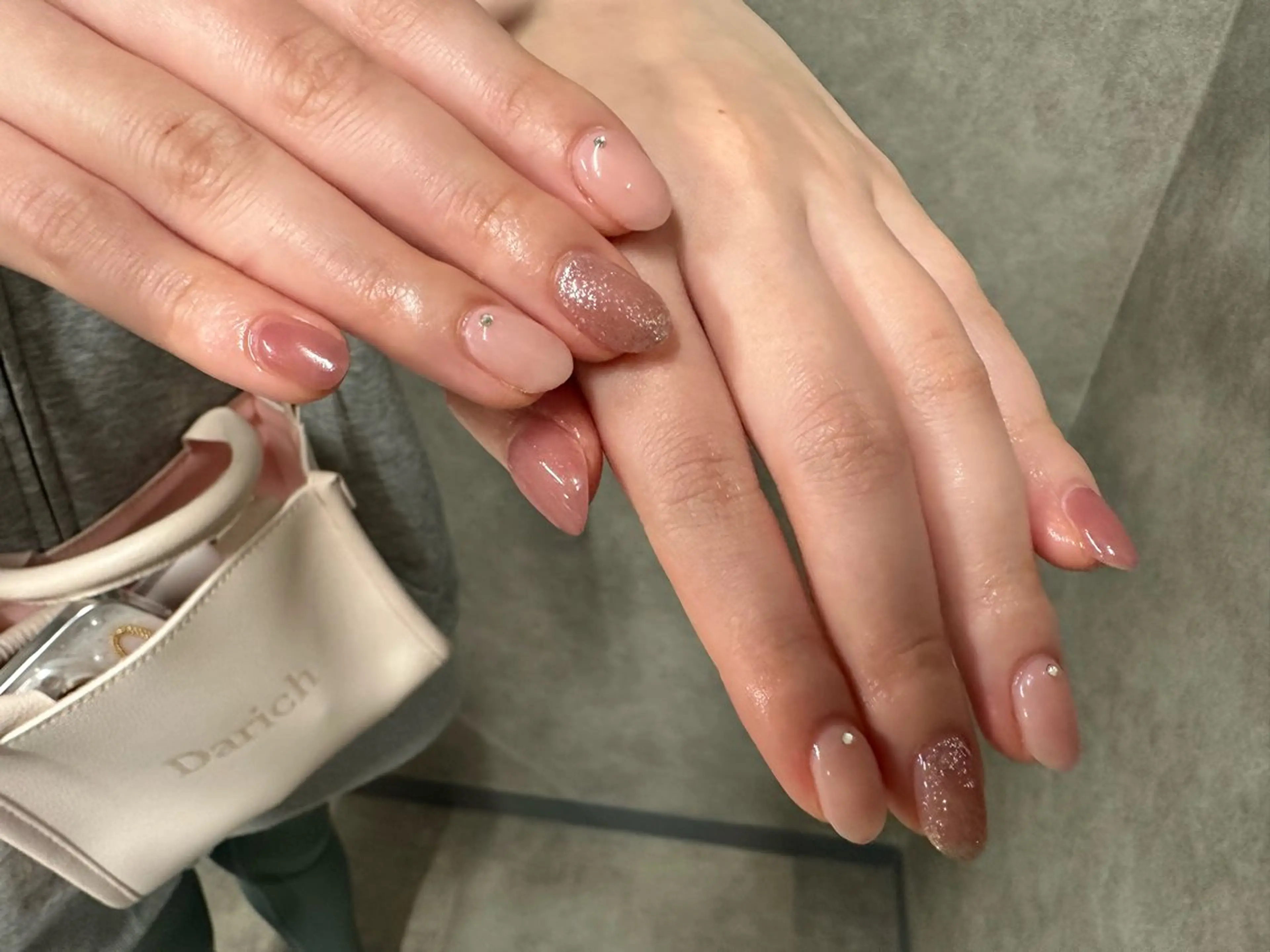 ネイル ピンク シンプルネイル titi所属・titiシェアネイル サロンharukaのネイルデザイン