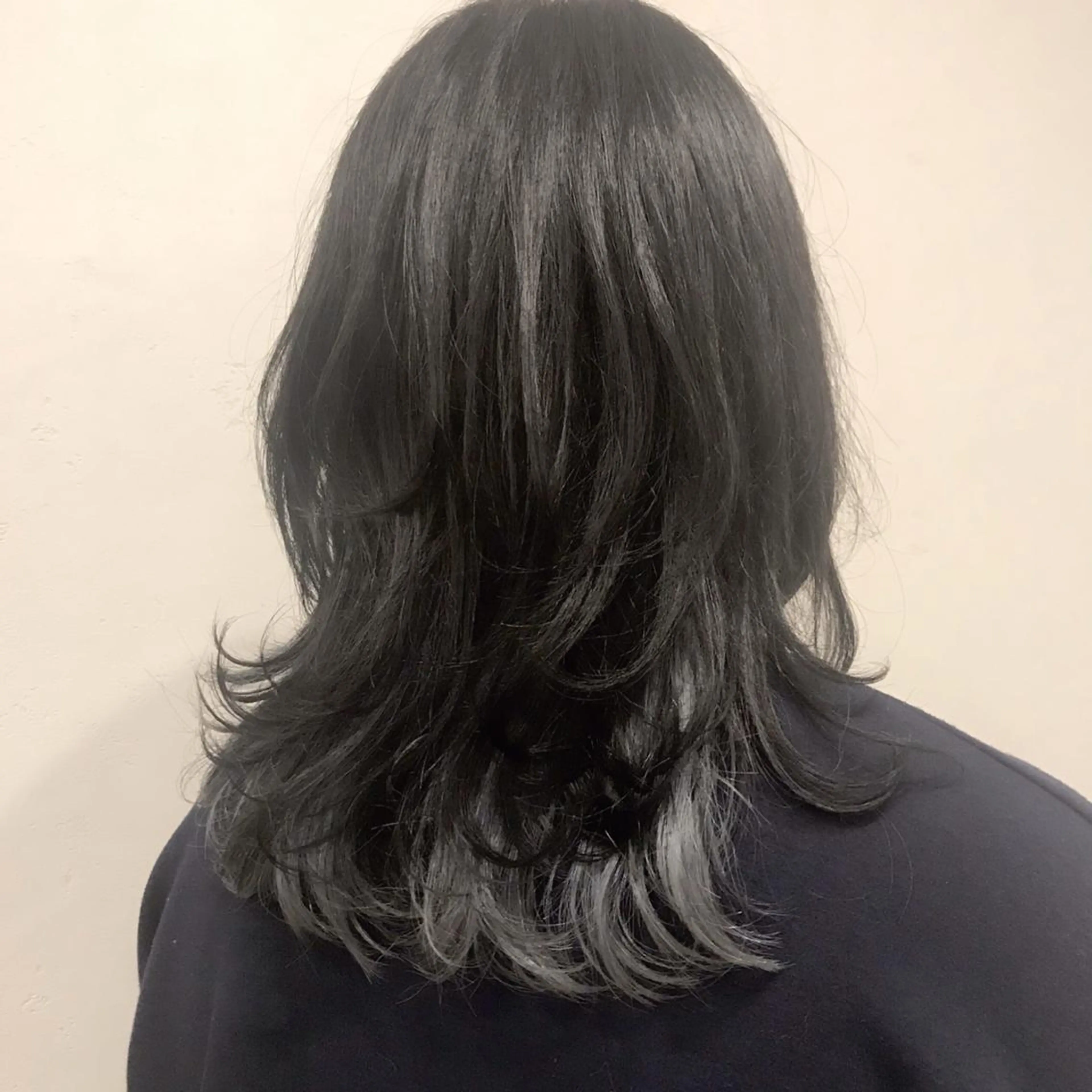 ミディアム カラー メンズ限定クーポン シェアサロン博多のヘアスタイル