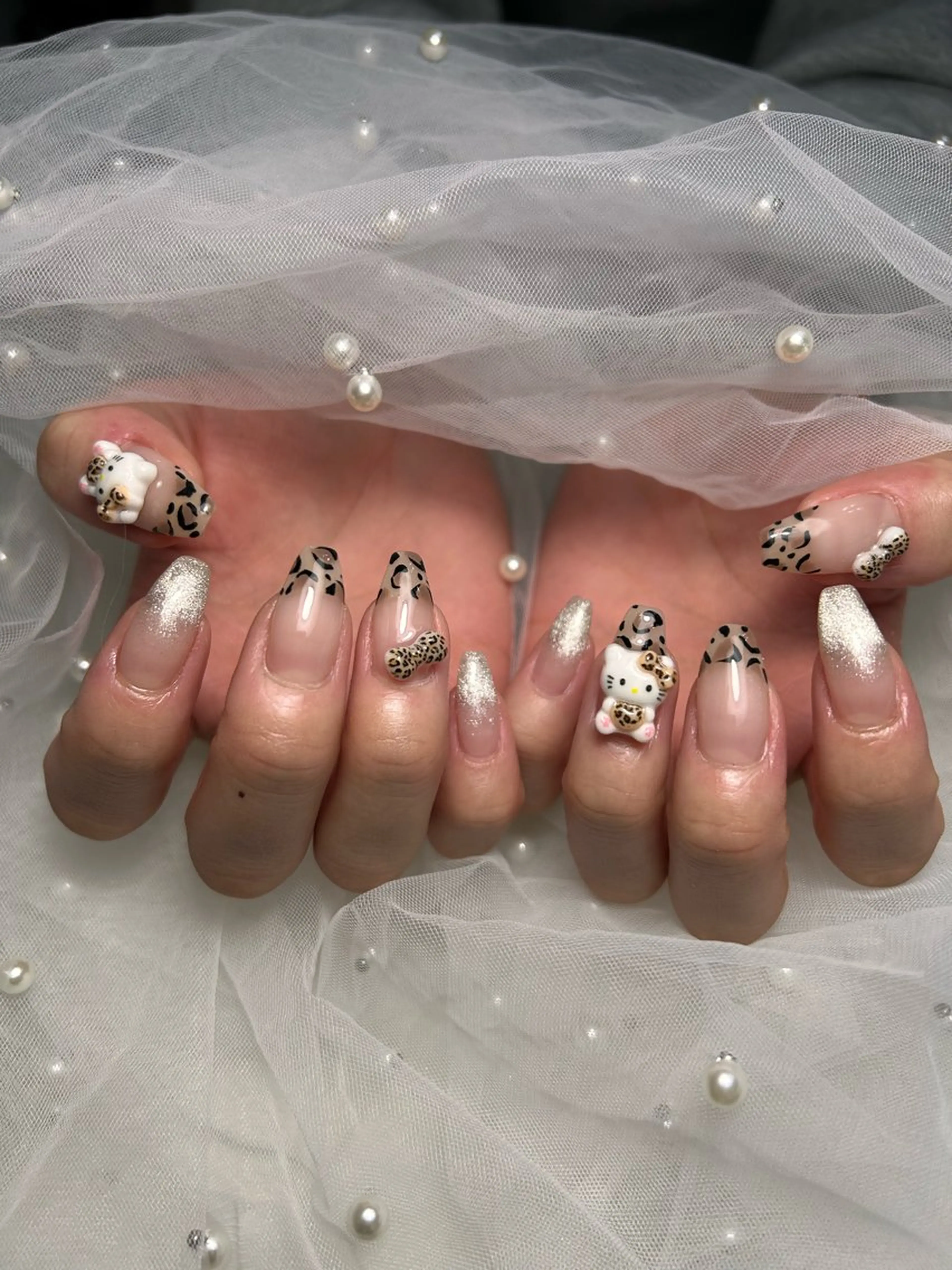 ネイル ハンドネイル フットネイル ✴︎ Delightのネイルデザイン